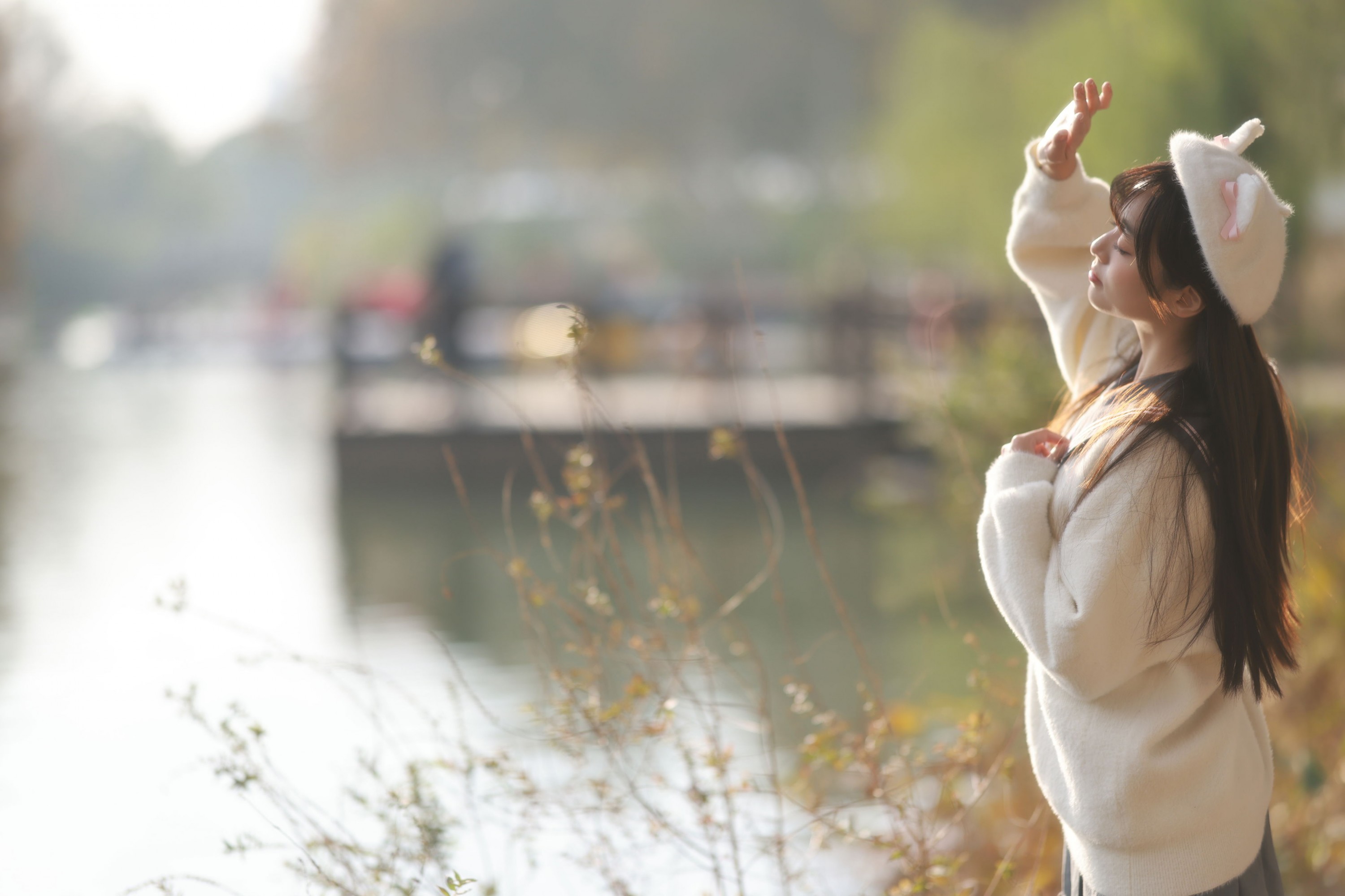 小亿 - 《今天是被落叶揉软的少女》[52P]