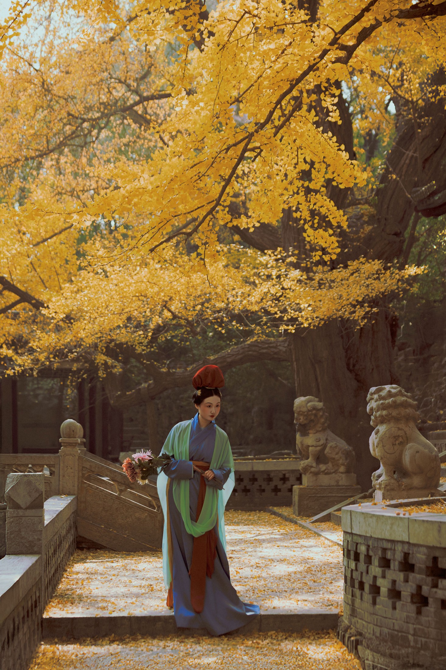 旻天吃神马 - 《仿晋祠宋侍女》[40P]