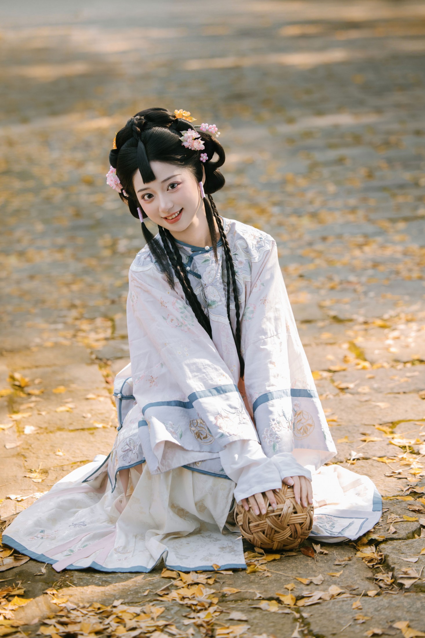 Yimi - 《在这个叶子如雪落的季节》[27P]