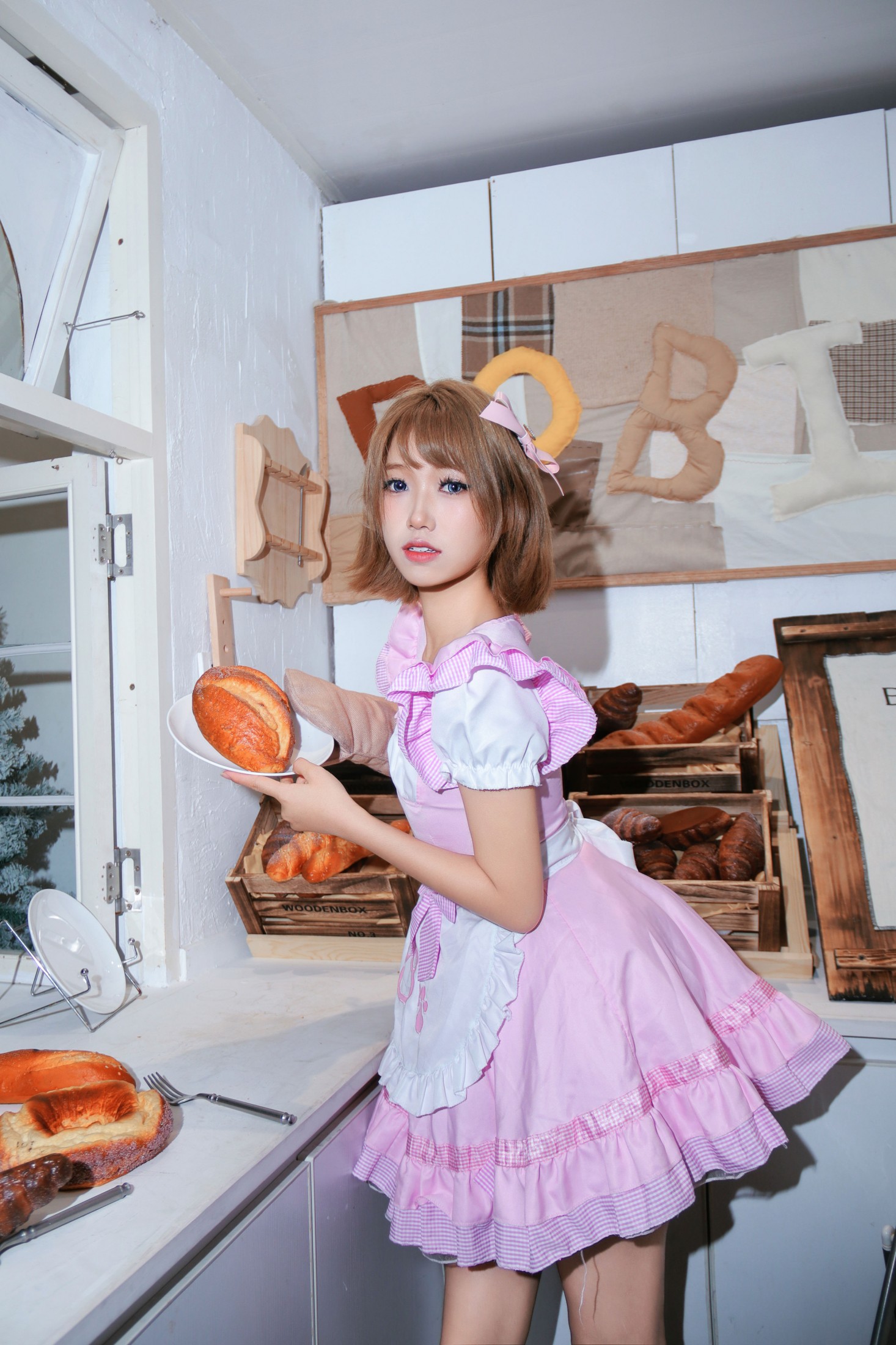 《女仆（粉）》[19P]