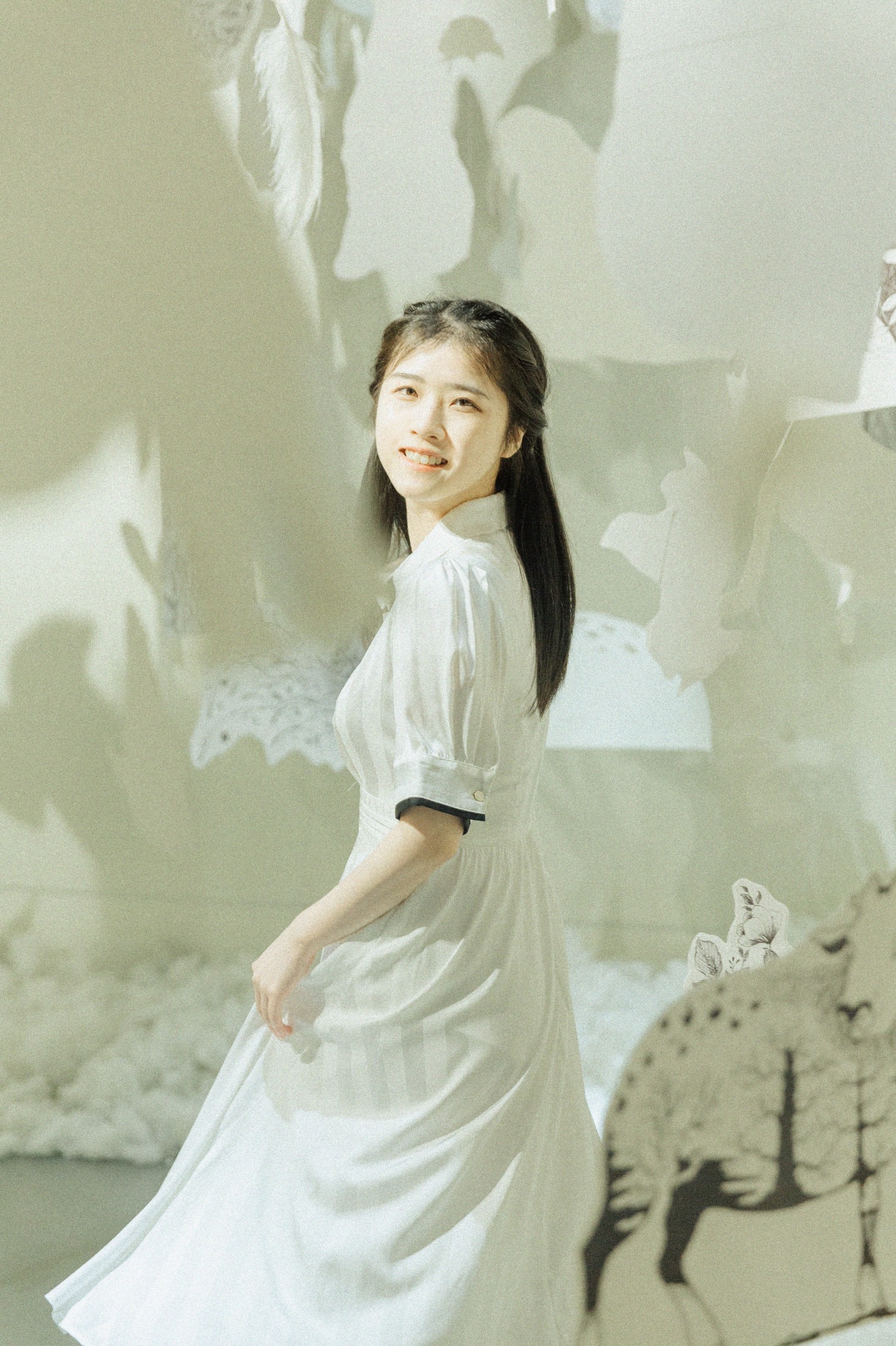 奶茶 - 《逛展》[17P]