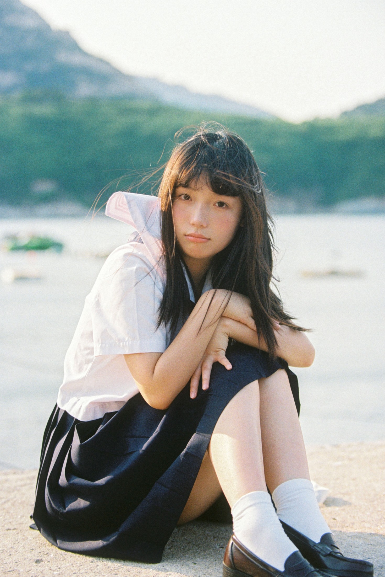 1028 - 《制服女孩》[13P]