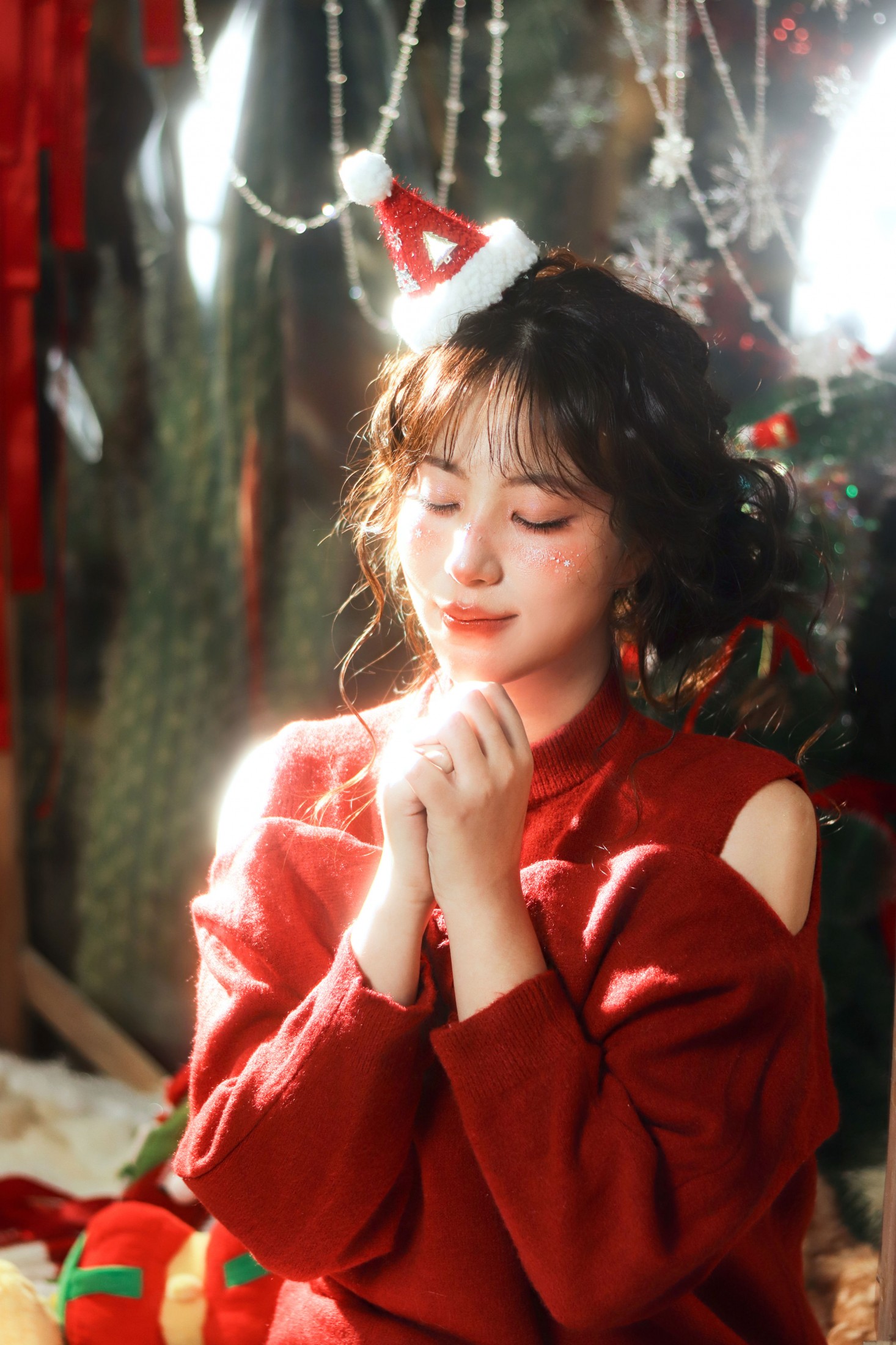 露露 - 《圣诞快乐》[16P]