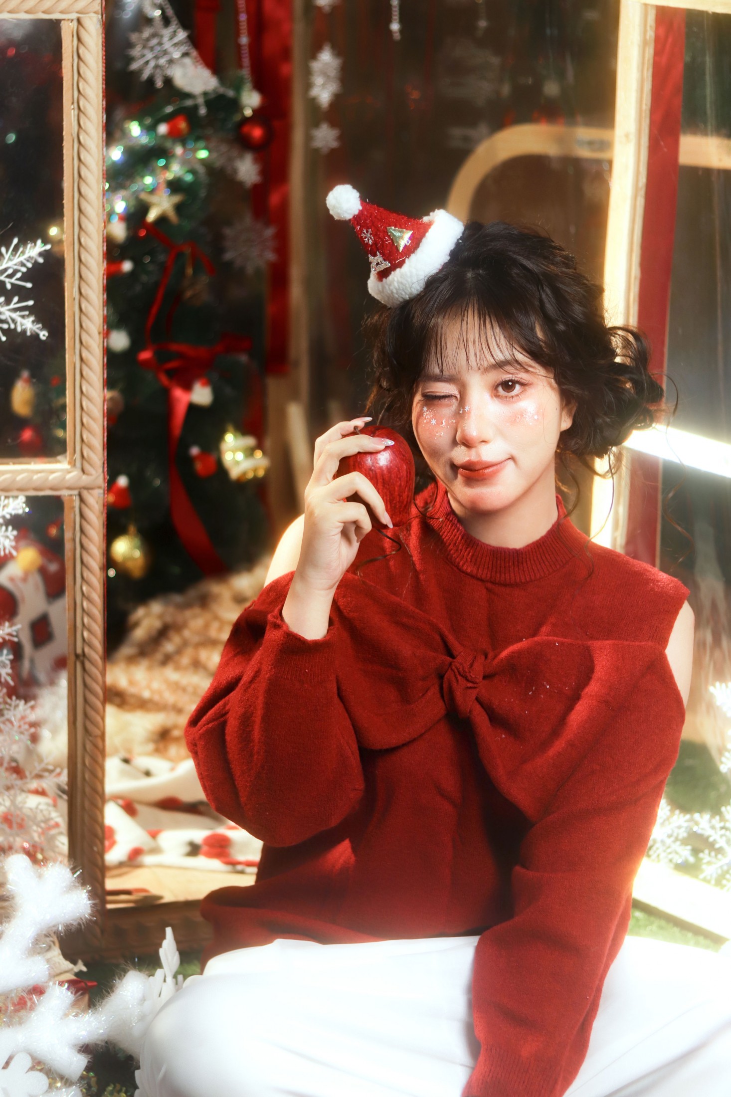 露露 - 《圣诞快乐》[16P]