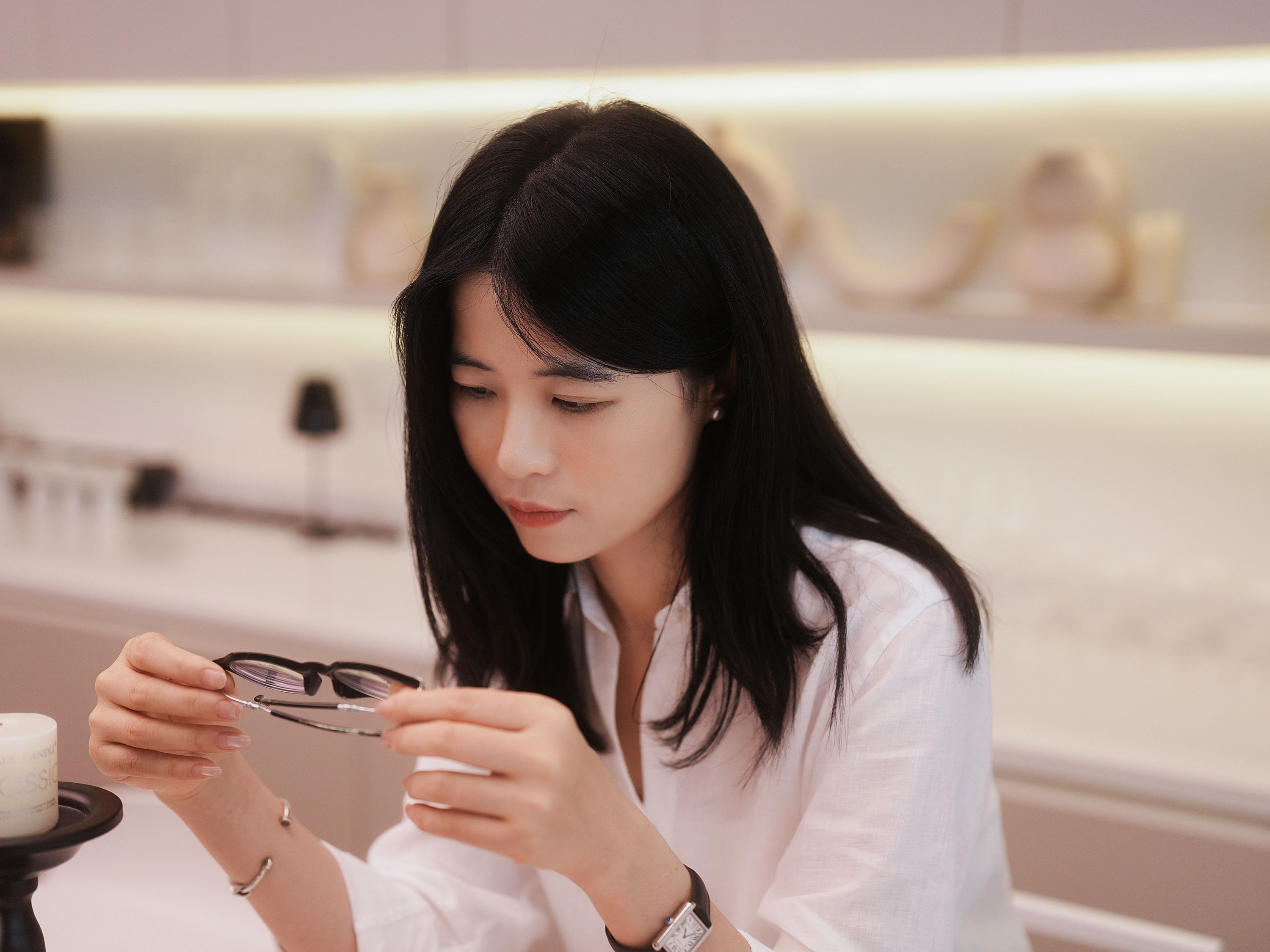 《白色咖啡馆》[18P]