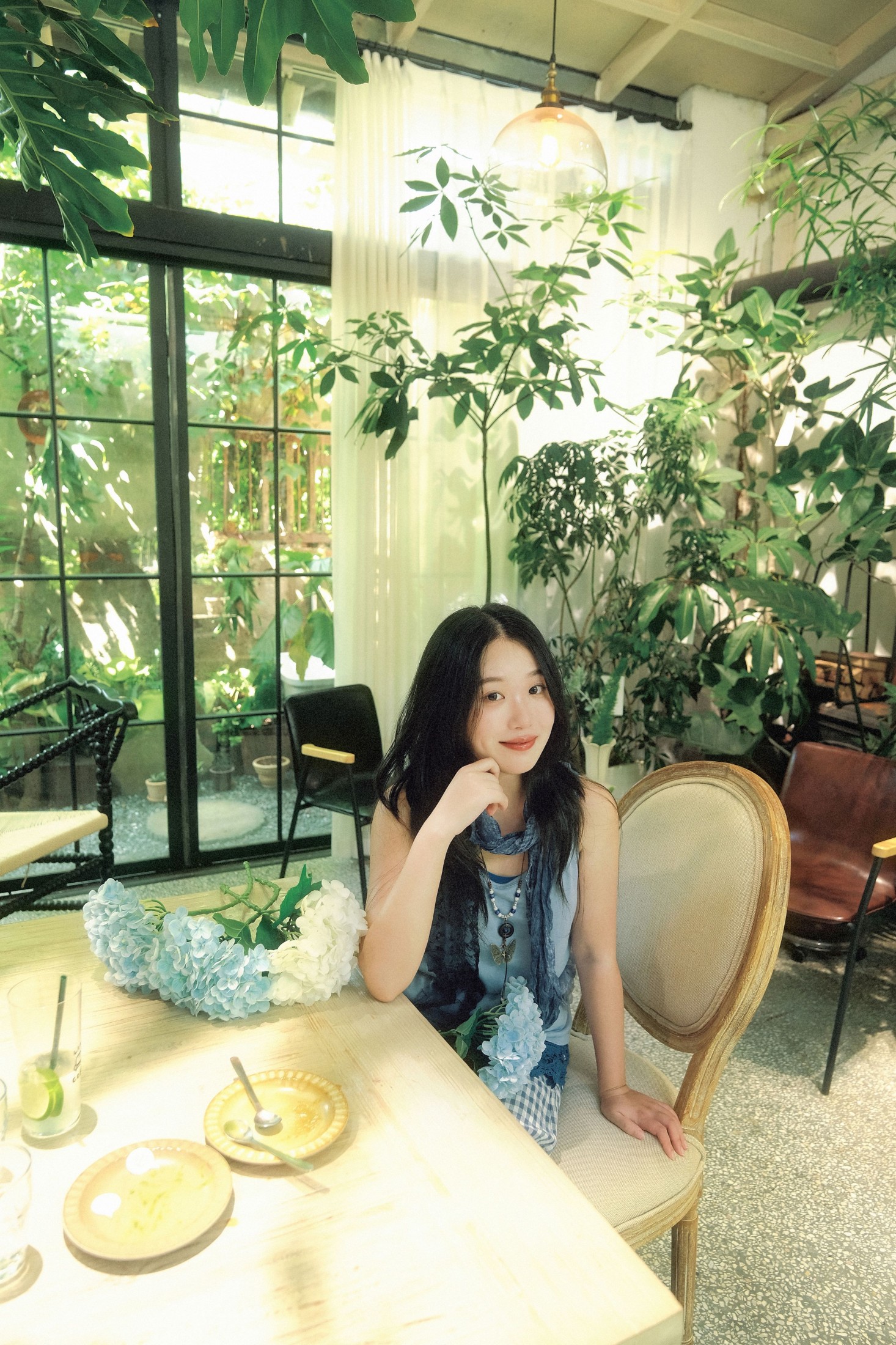 小禾亦 - 《植物系女孩》[23P]