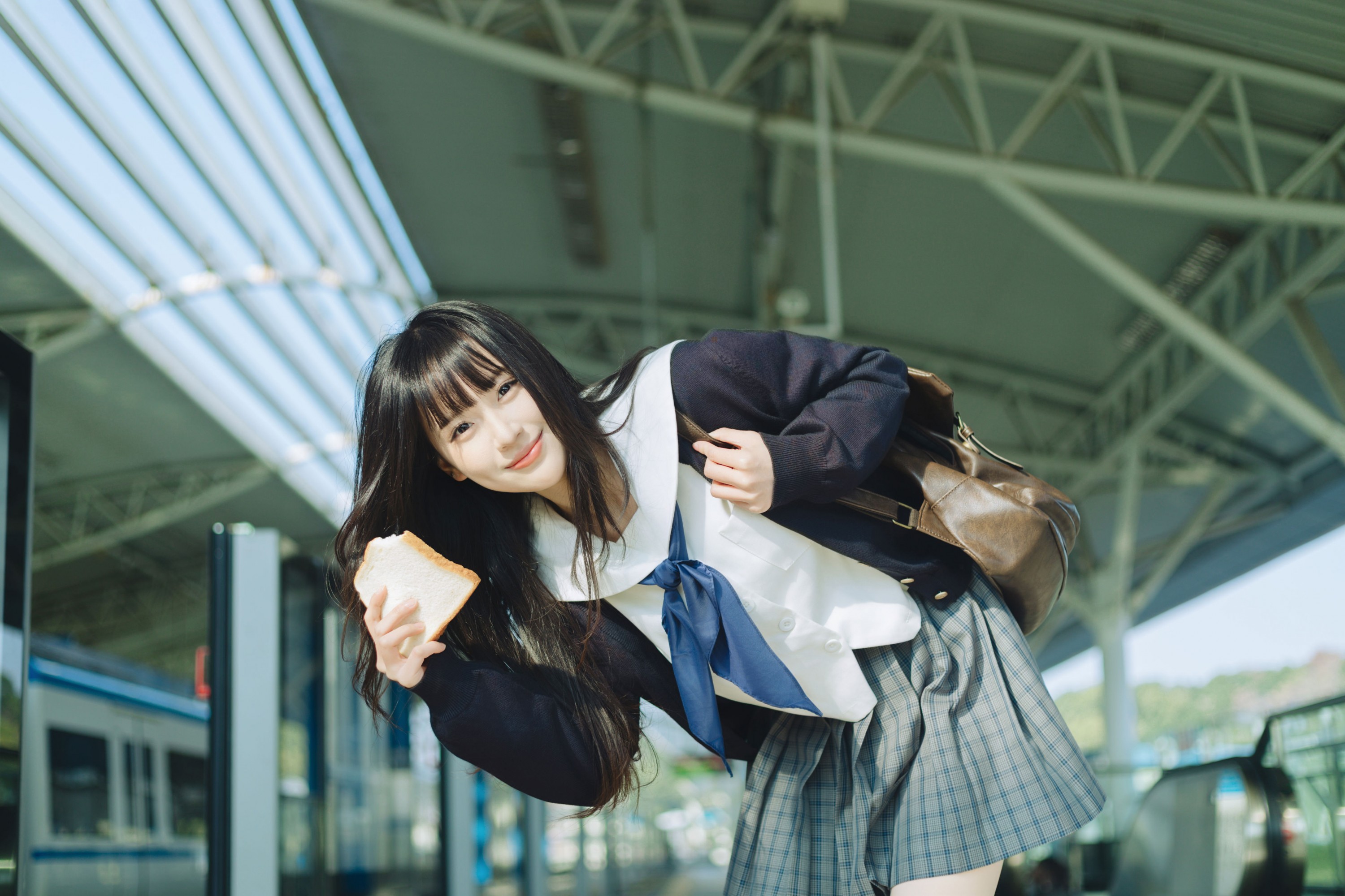 苗苗 - 《上课要迟到啦》[36P]