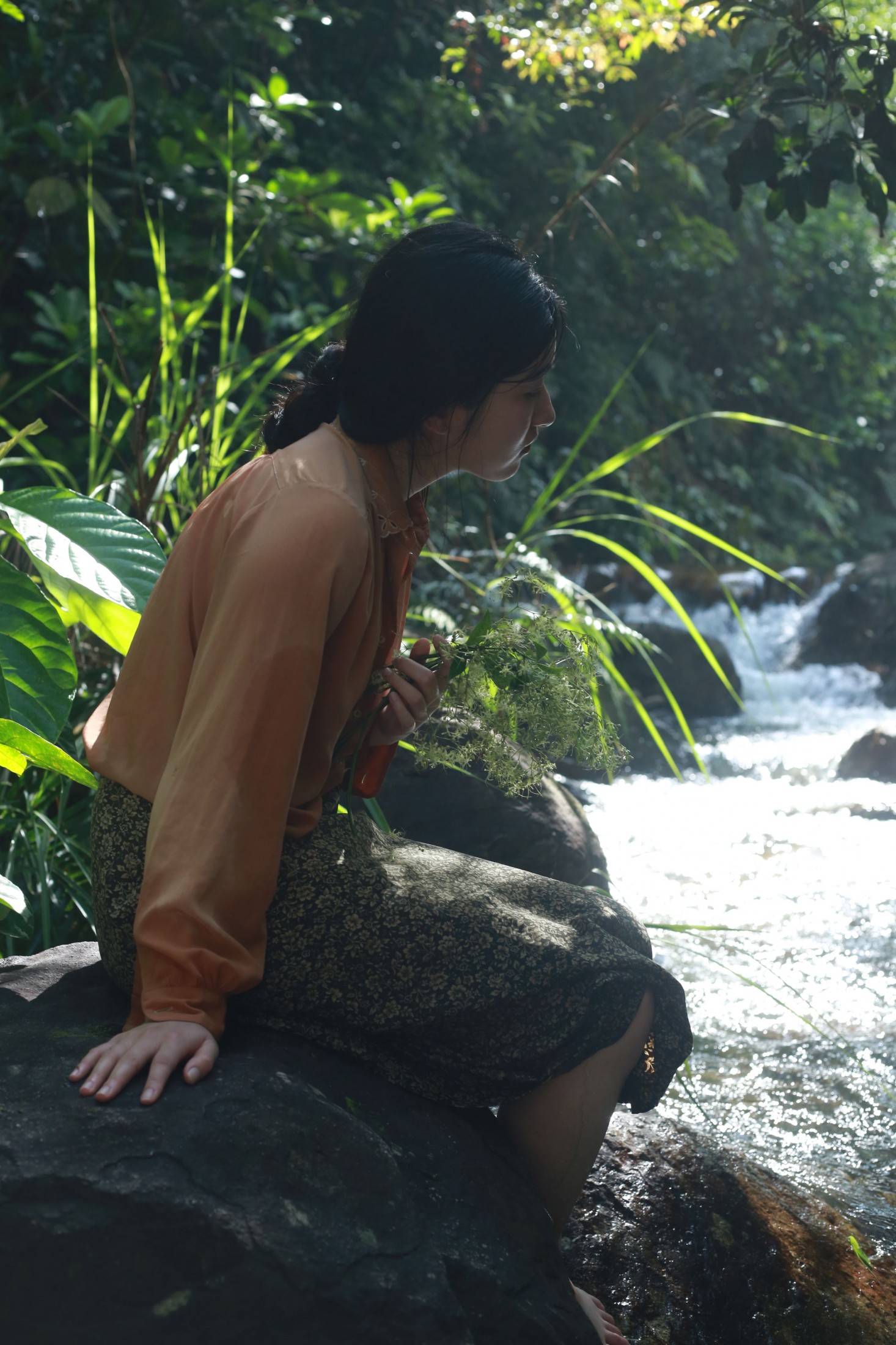 《夏日溪流》[36P]