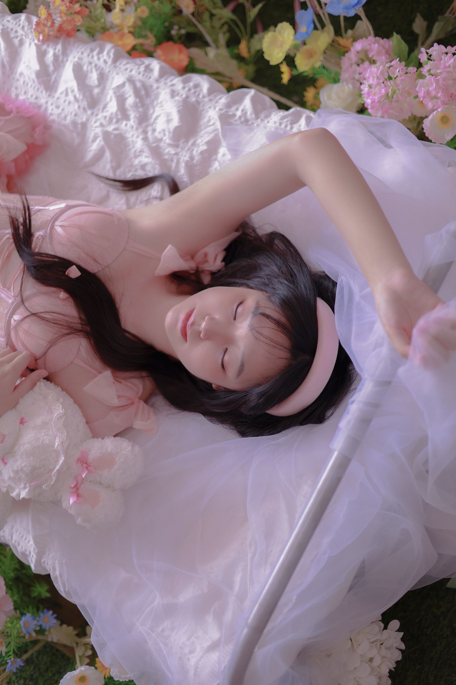 尤哩 - 《鲜花与少女》[10P]