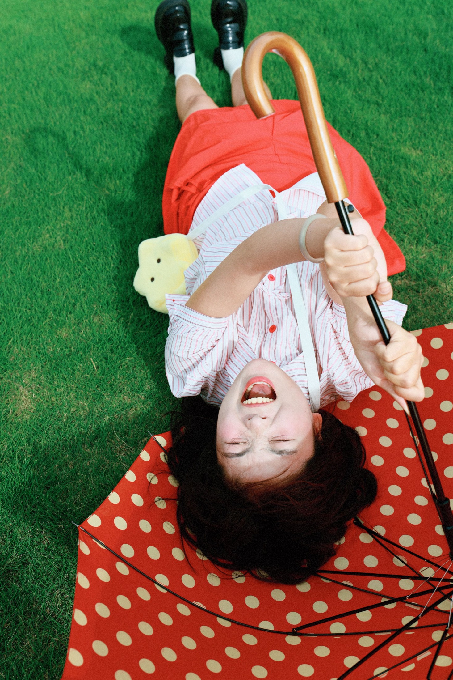 泡泡多喝水 - 《显眼包》[36P]