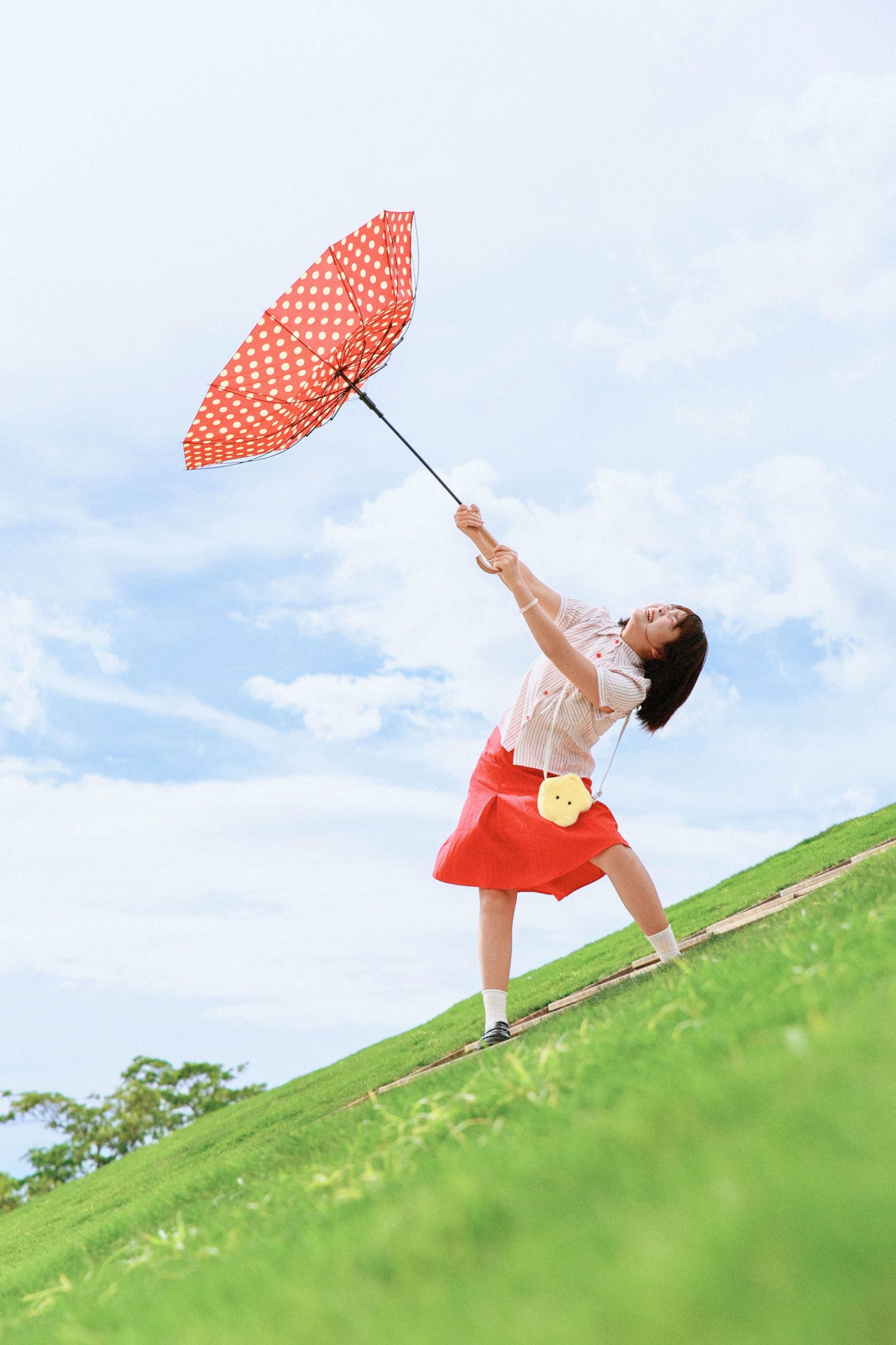 泡泡多喝水 - 《显眼包》[36P]