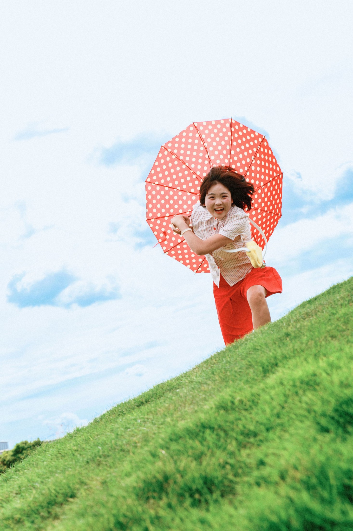 泡泡多喝水 - 《显眼包》[36P]