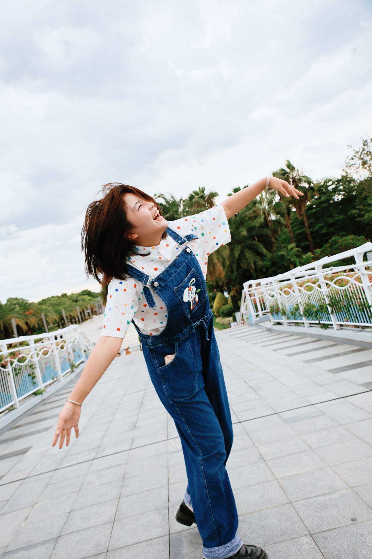 泡泡多喝水 - 《天桥有活人》[25P]