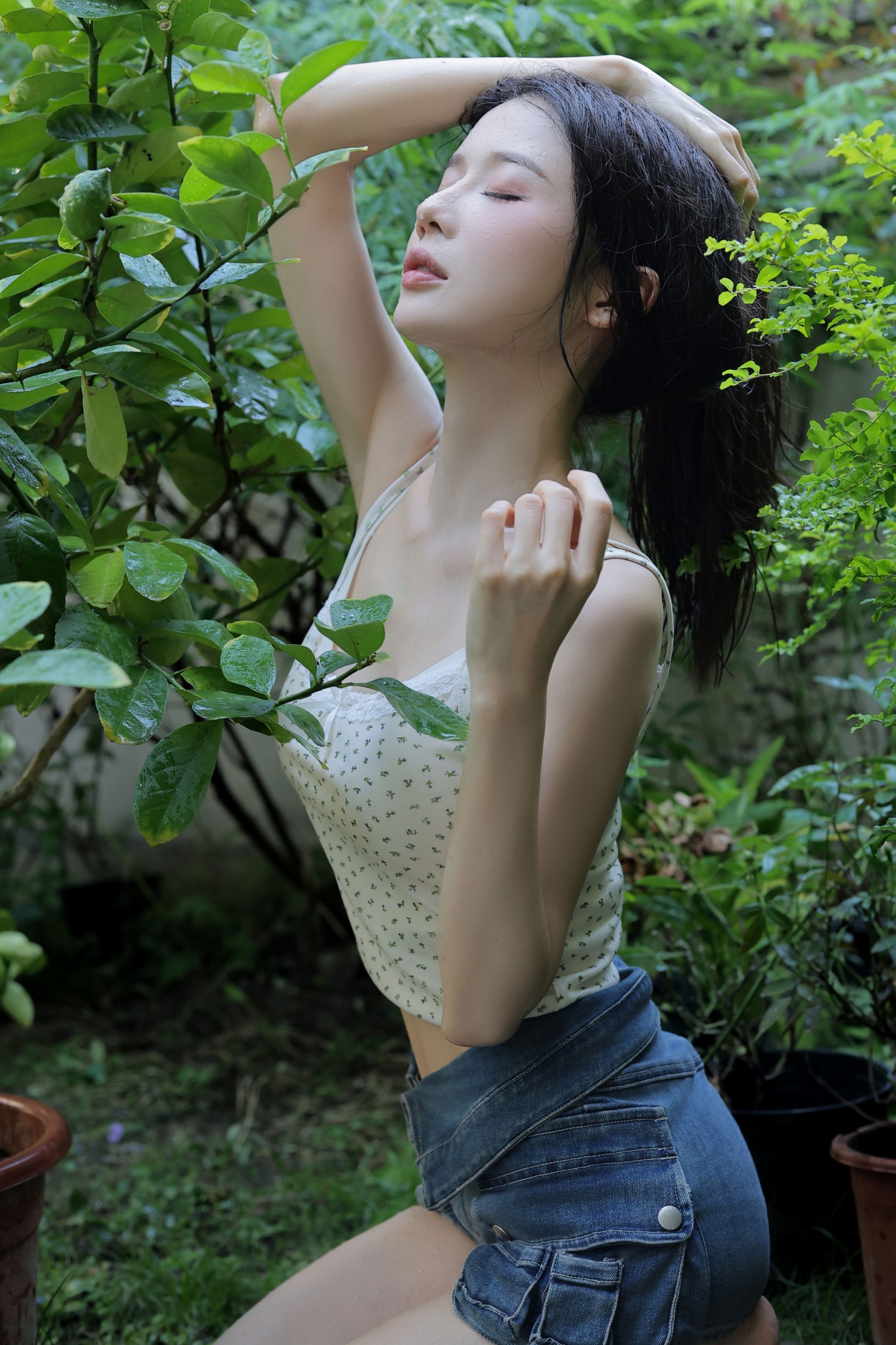 《汗水浸湿的夏》[19P]