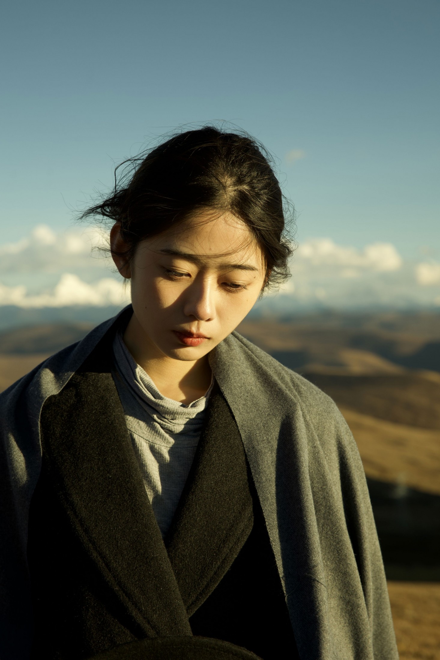 《我们必须像柔软又坚韧的山》[16P]