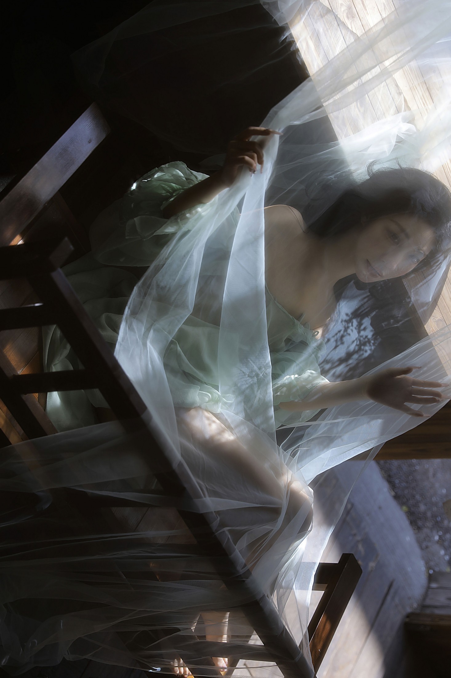 野生模特园子 – 《绿影》[20P]