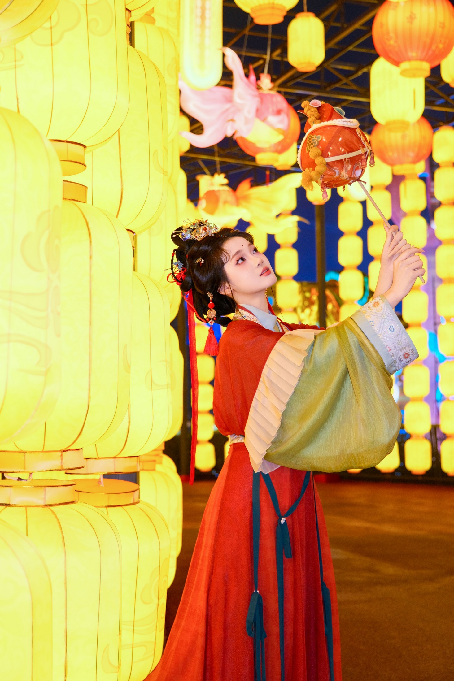 《小神仙游园逛灯会》[24P]