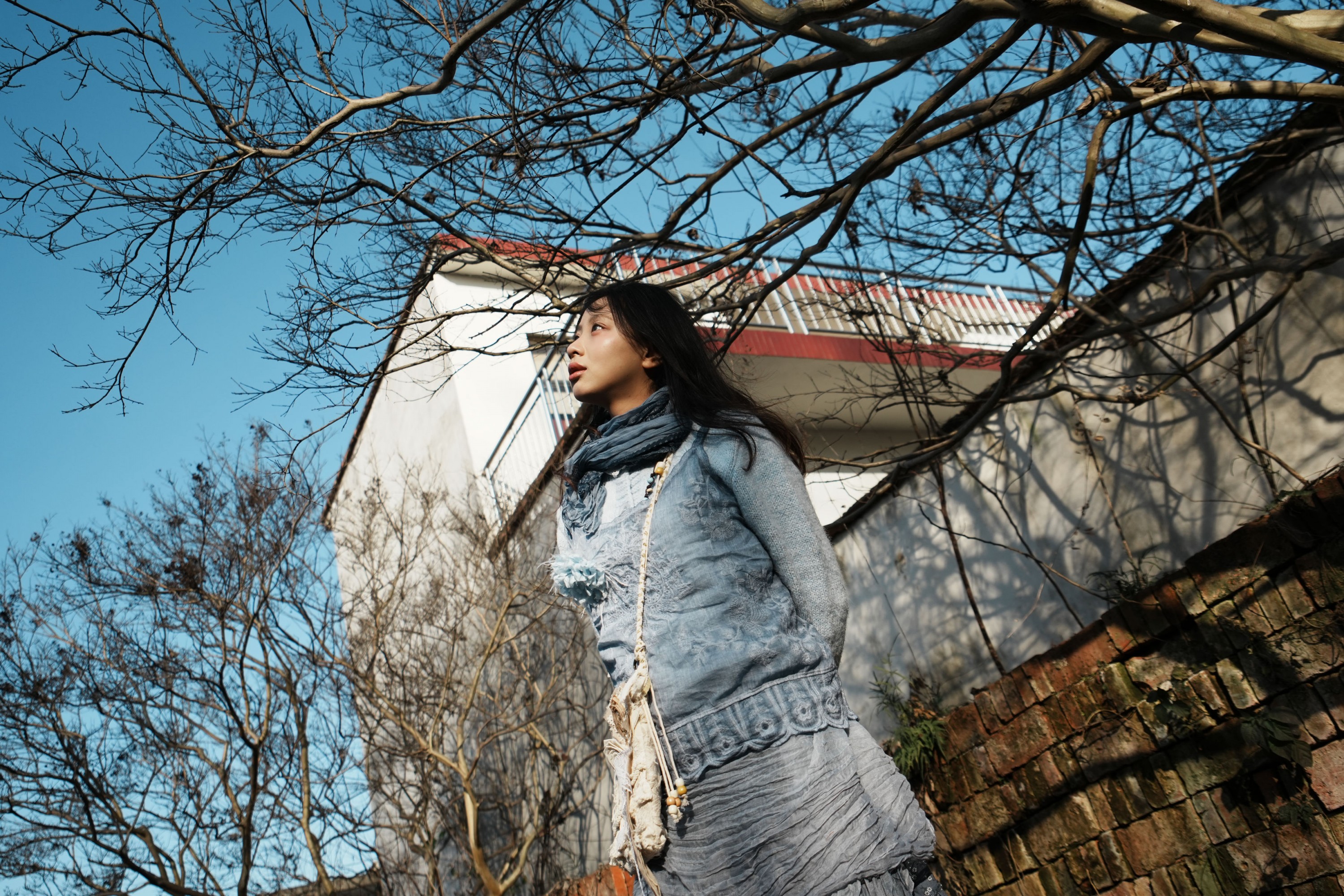 小u - 《贫瘠的土地也会长出灿烂的花》[78P]