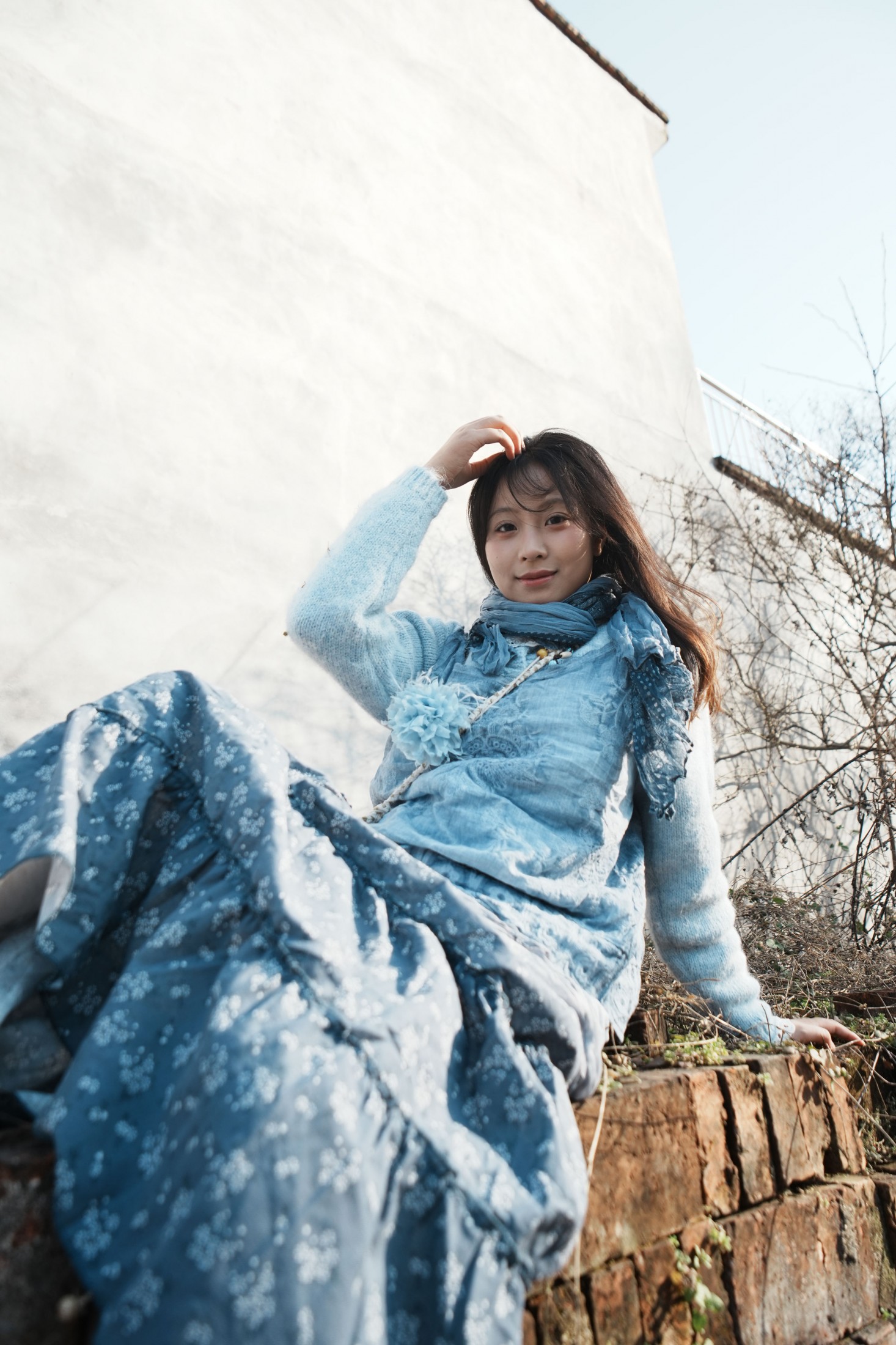 小u - 《贫瘠的土地也会长出灿烂的花》[78P]