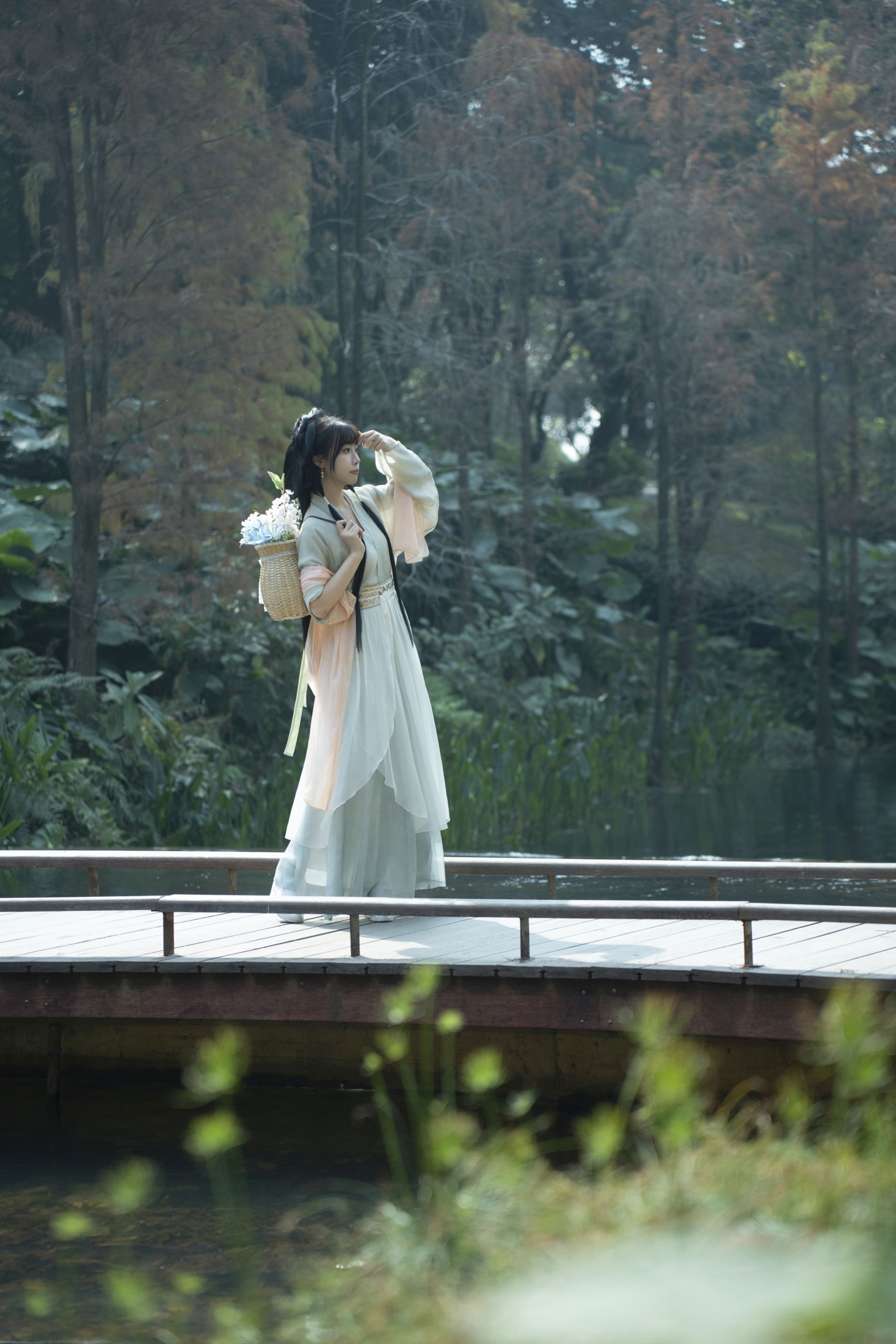 木马斑斑mua - 《穿清冷风拍两种风格》[20P]