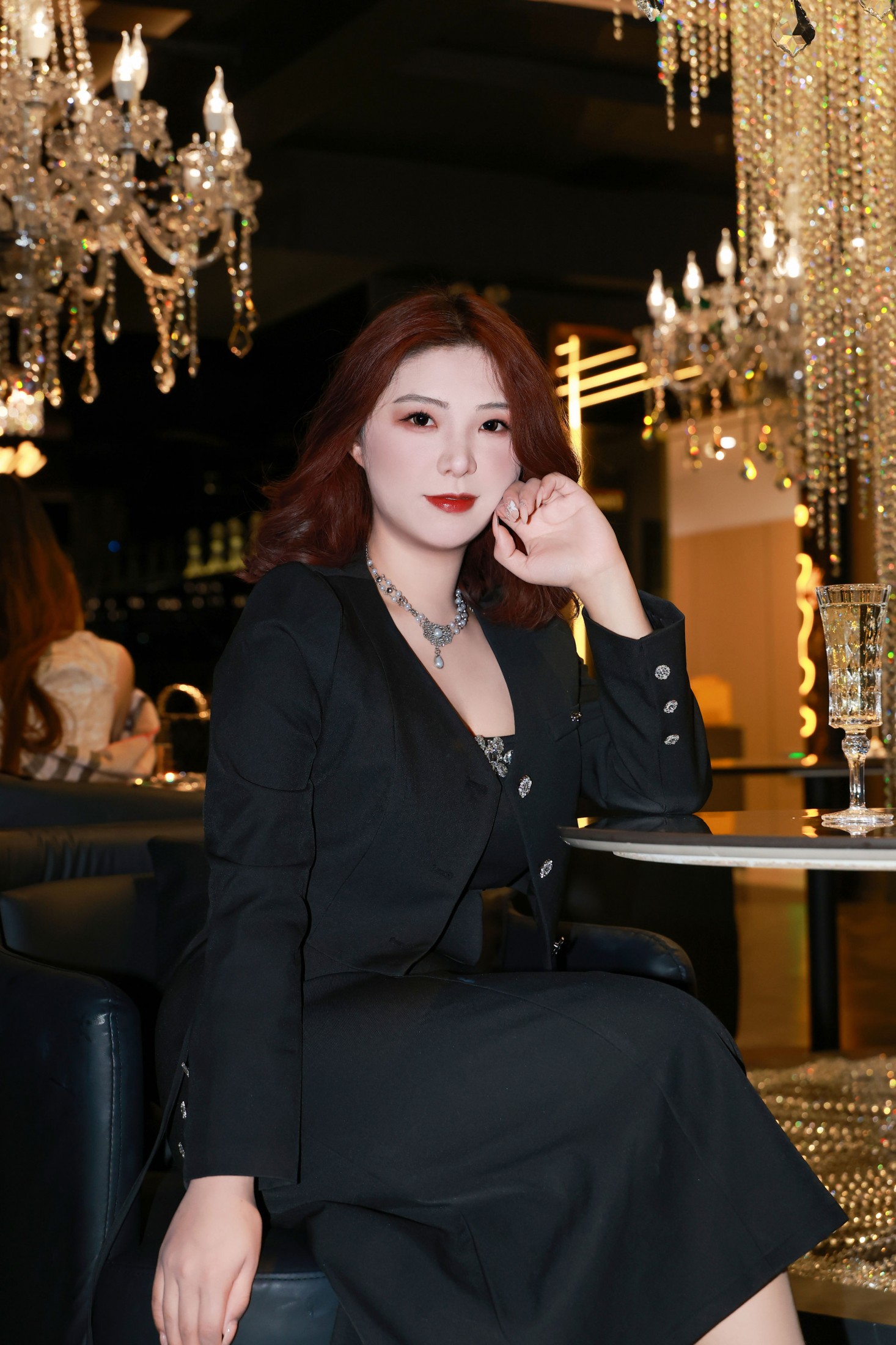 《微醺优雅，高级，酒吧氛围感人像》[31P]