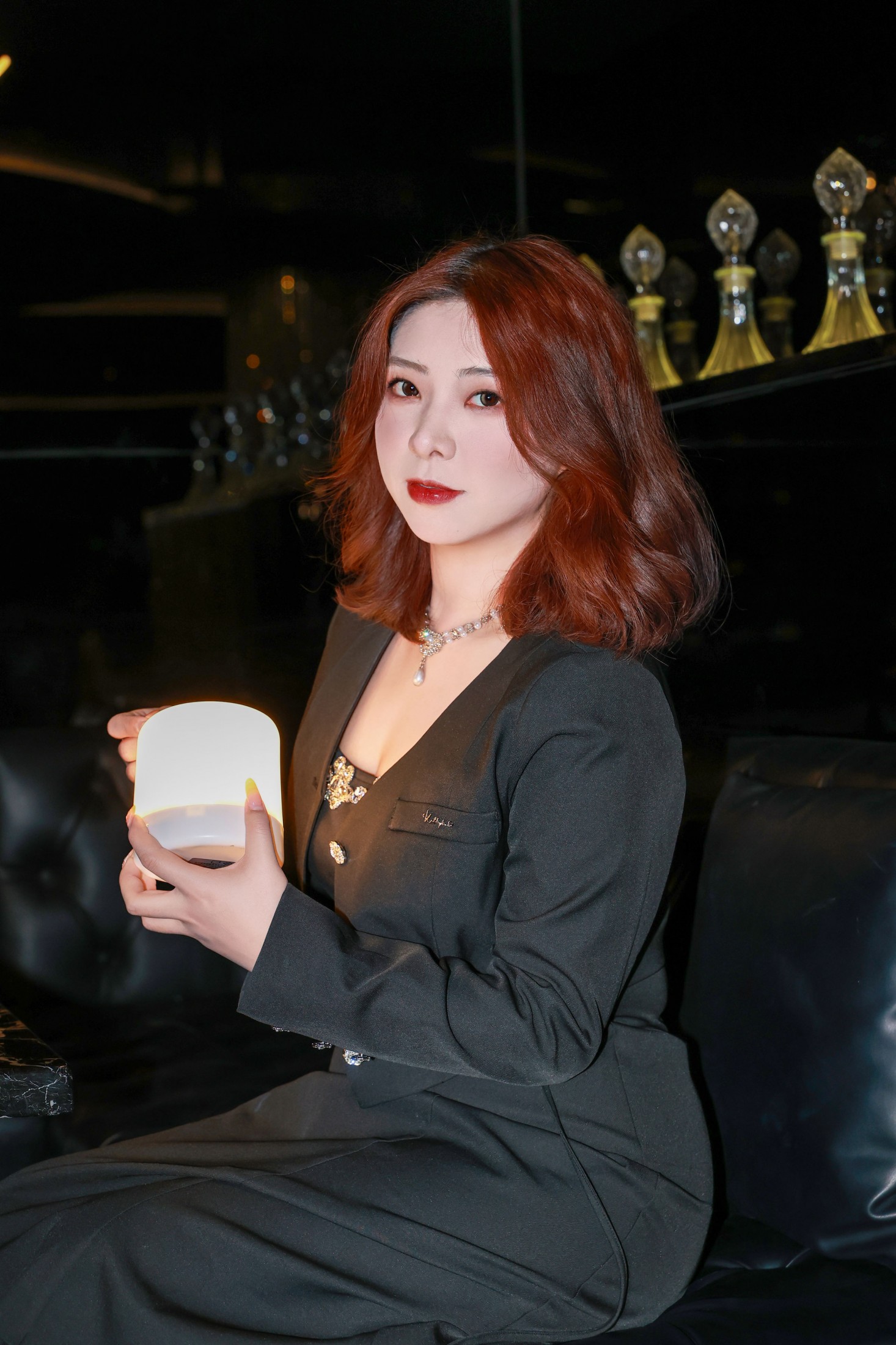 《微醺优雅，高级，酒吧氛围感人像》[31P]