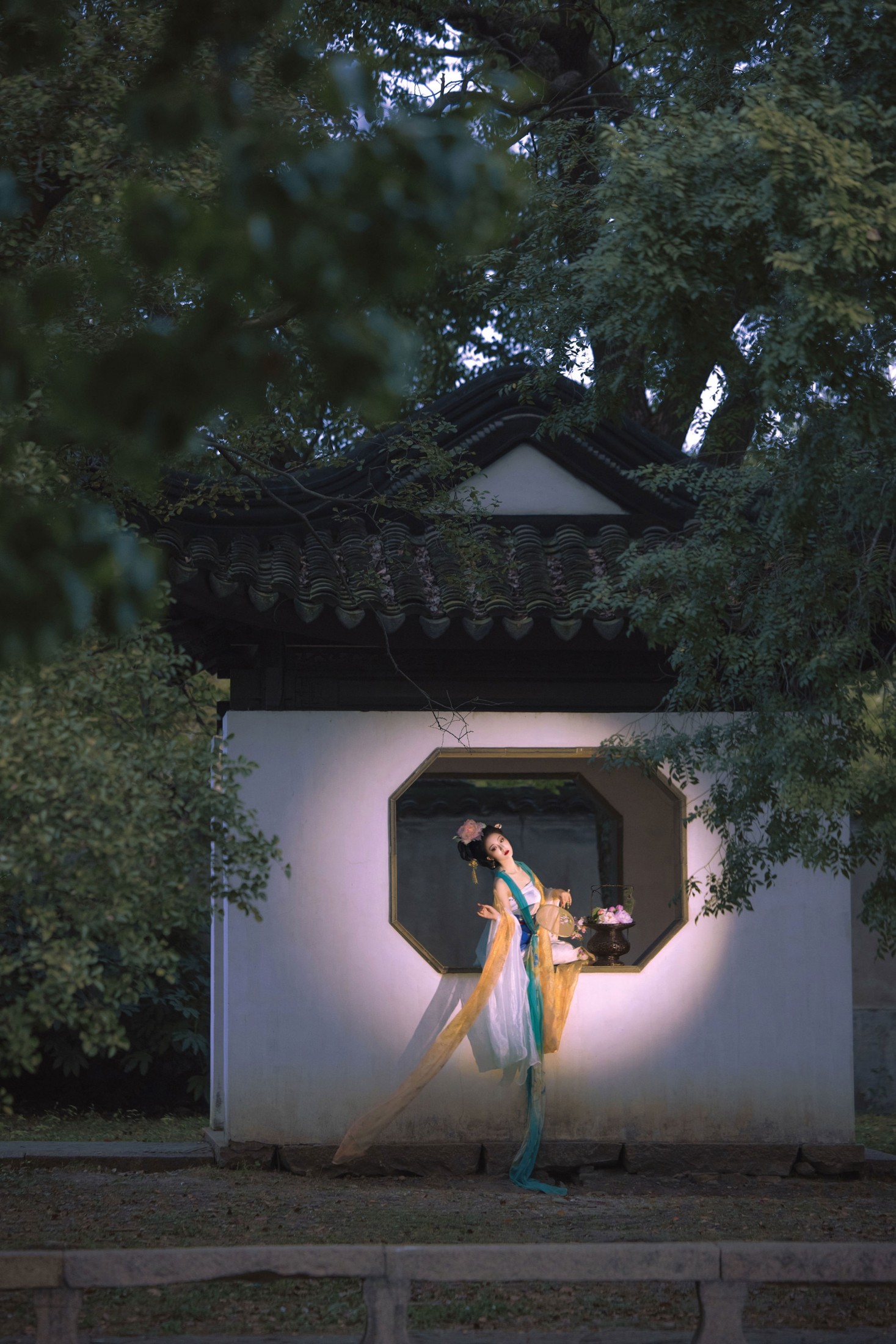 九上天 - 《白伯骅仕女图》[12P]