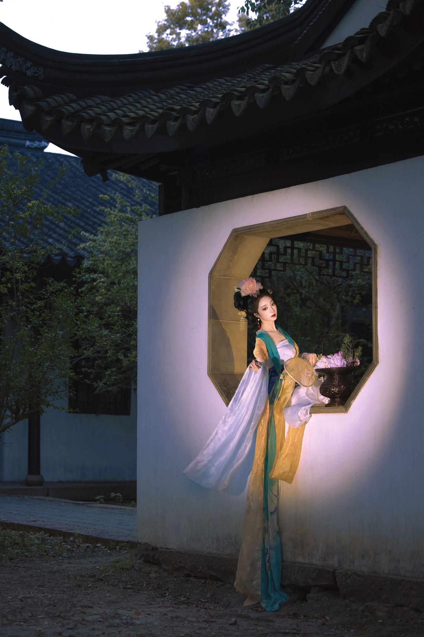 九上天 - 《白伯骅仕女图》[12P]