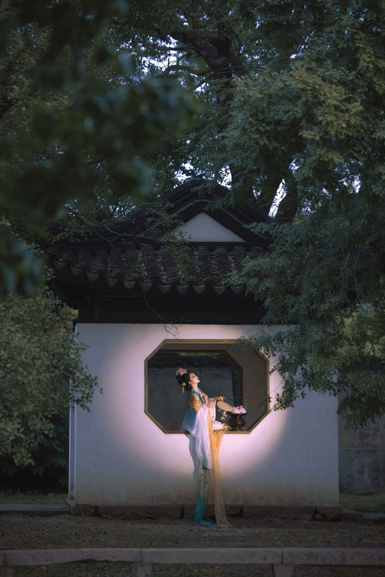 九上天 - 《白伯骅仕女图》[12P]