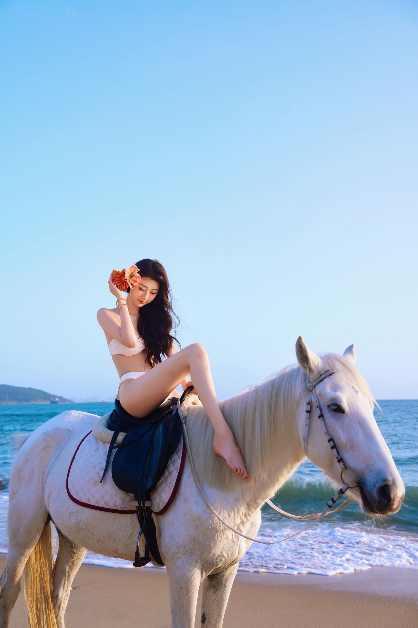 《白马比基尼》[11P]