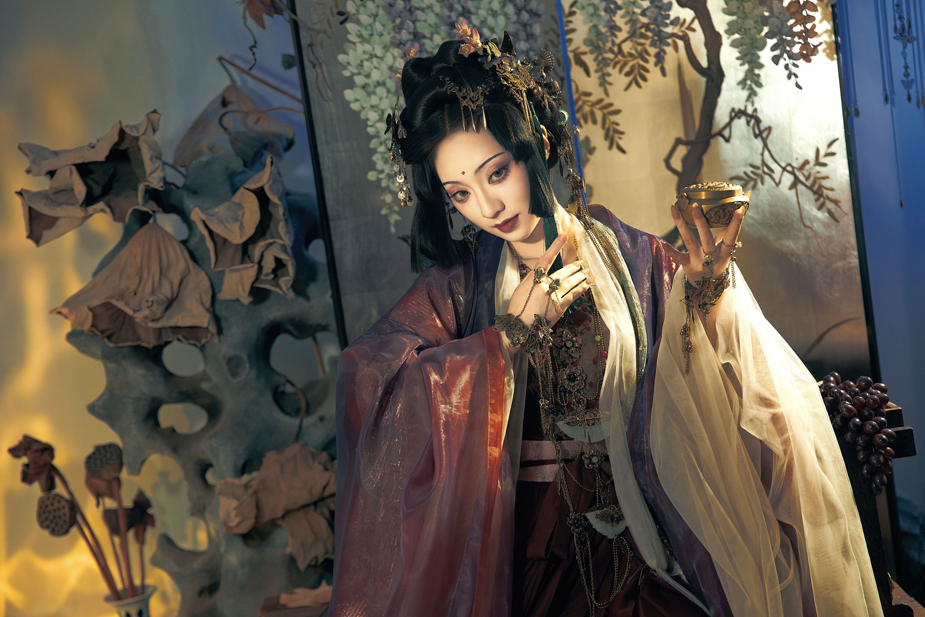 九上天 - 《大祭司》[15P]