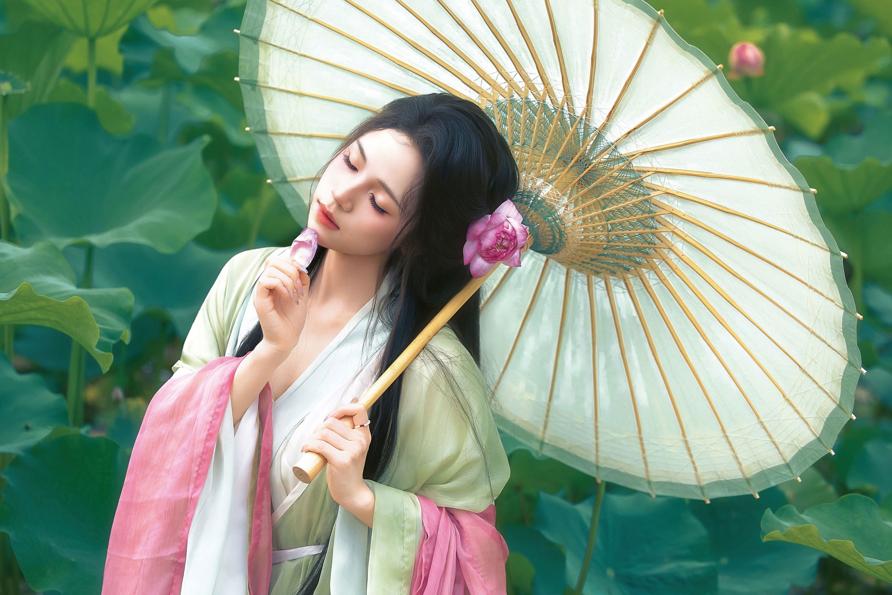 顾小满 - 《清冷荷》[13P]