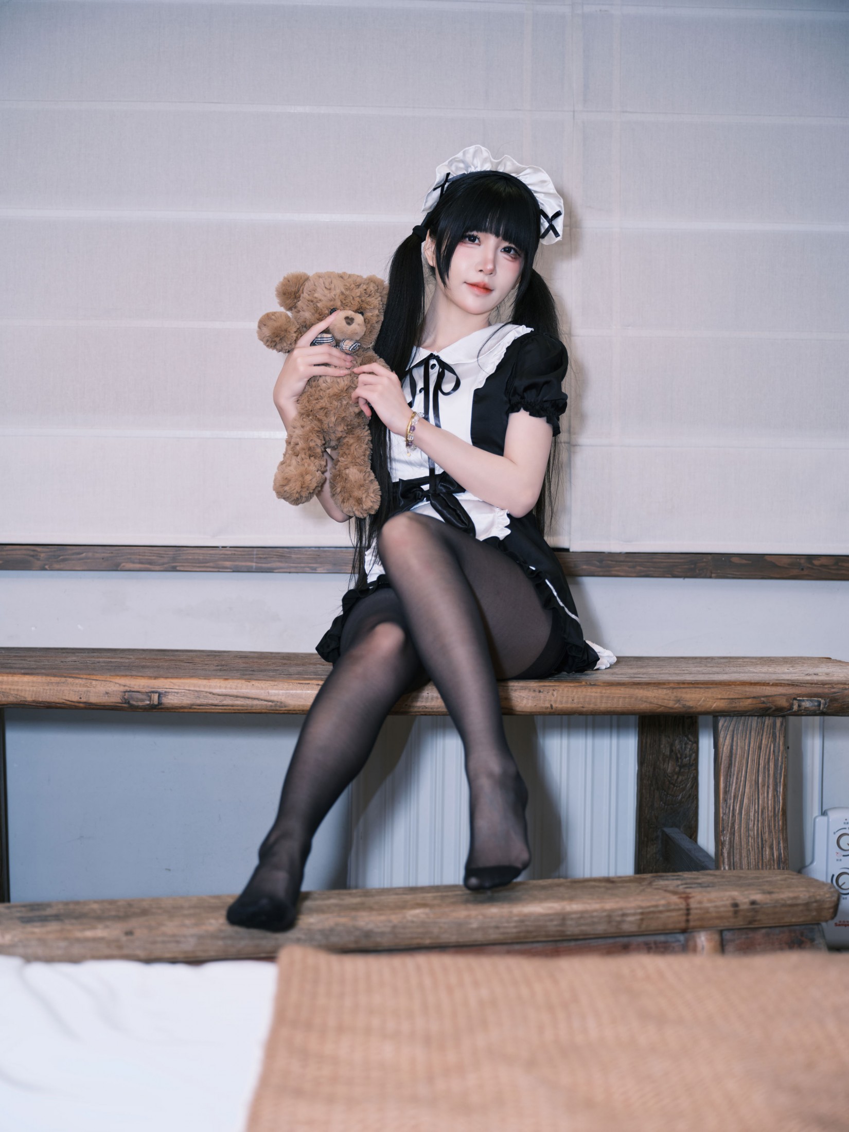 玵木_Anmua - 《主人不在家文静女仆被带坏》[19P]