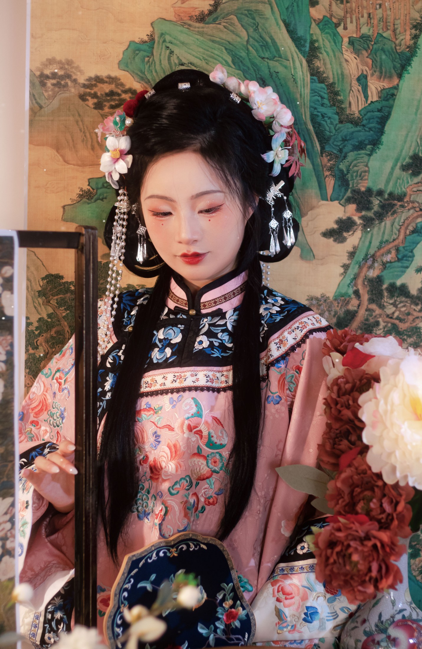 蔸小黄鸡 - 《变幻光阴里开出的苍兰》[9P]