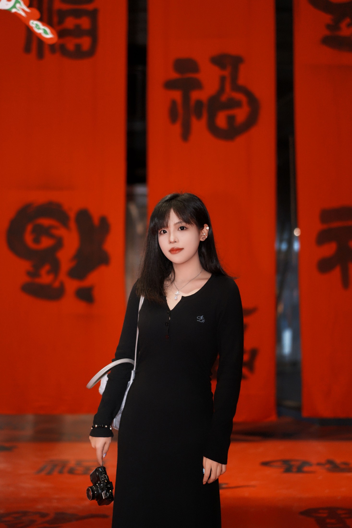 lliayi - 《深圳新春限定红》[11P]