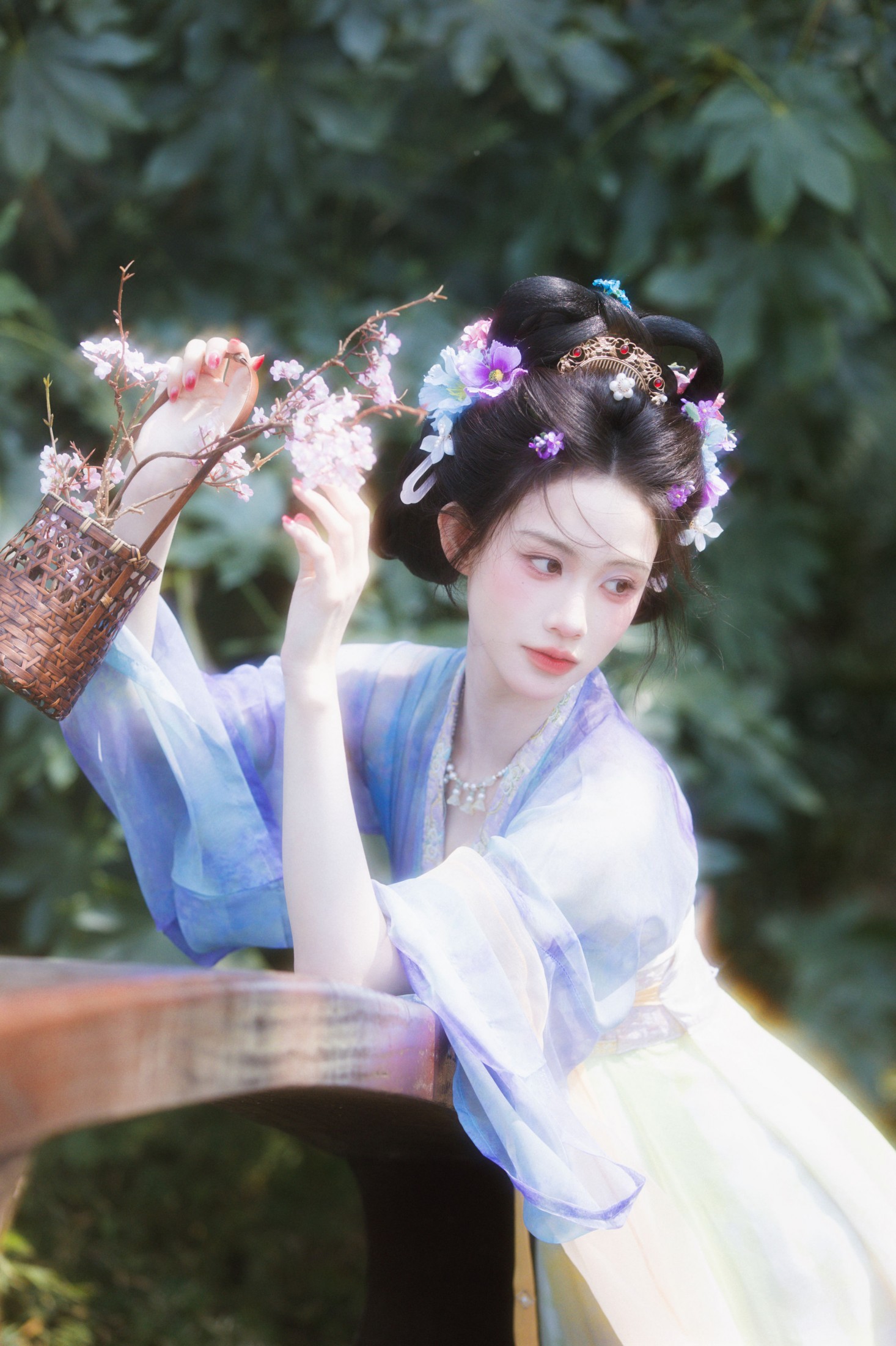 康渝茜Niki - 《眸映星光，步步生花》[35P]