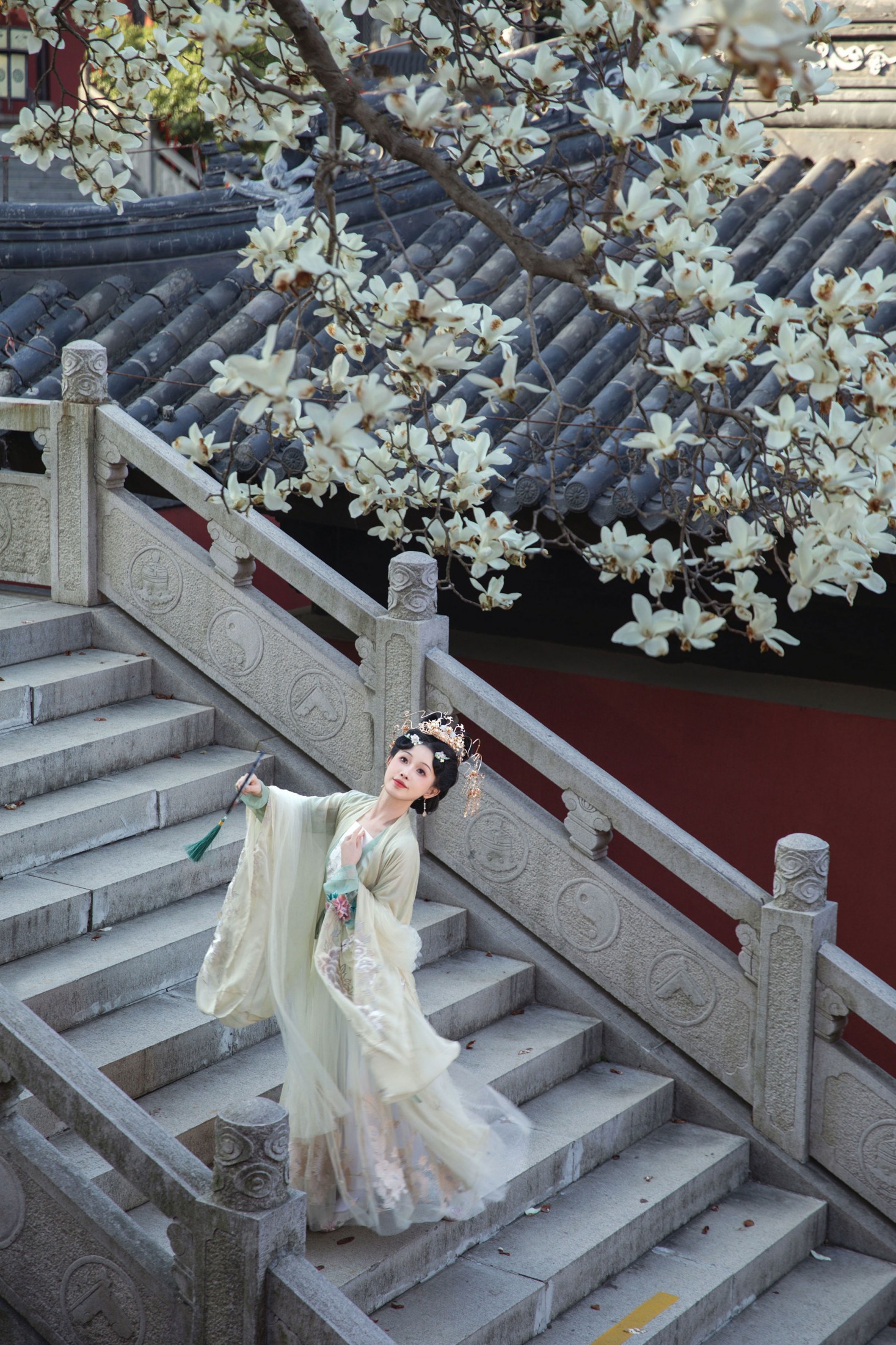 酸奶加心好好次 - 《红墙玉兰》[16P]