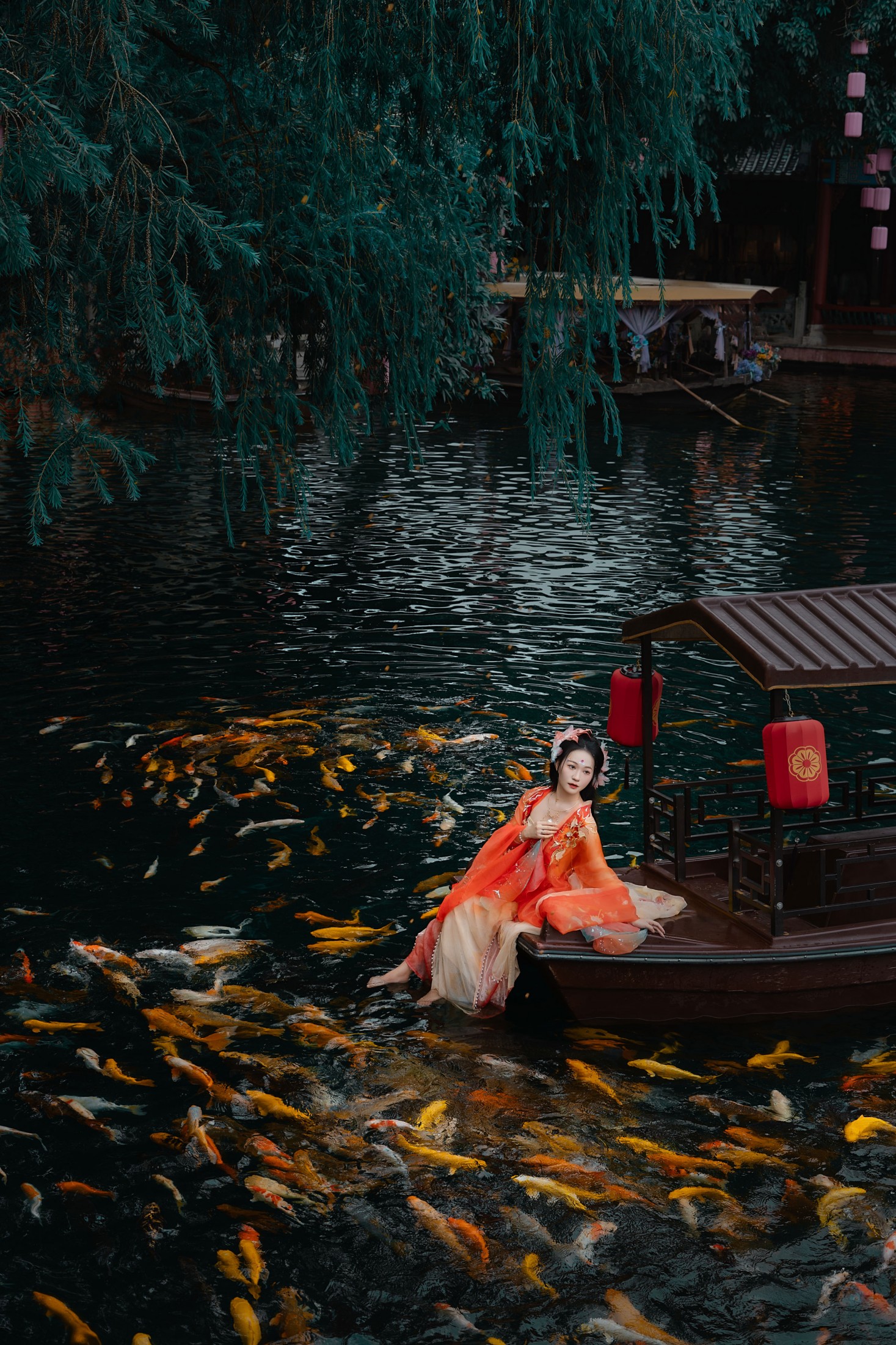 無月 - 《锦鲤少女》[12P]