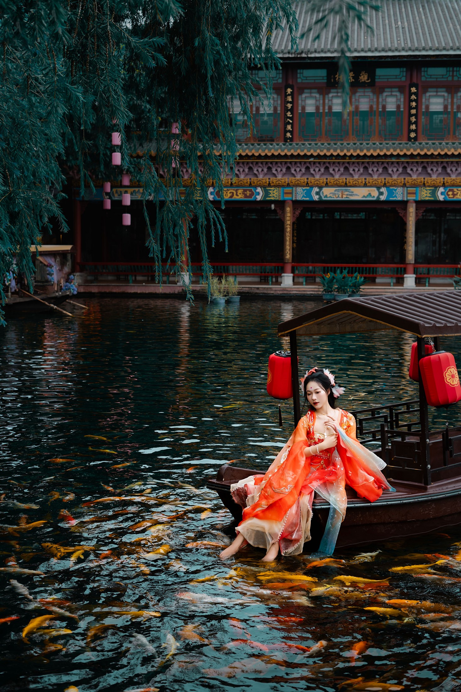 無月 - 《锦鲤少女》[12P]