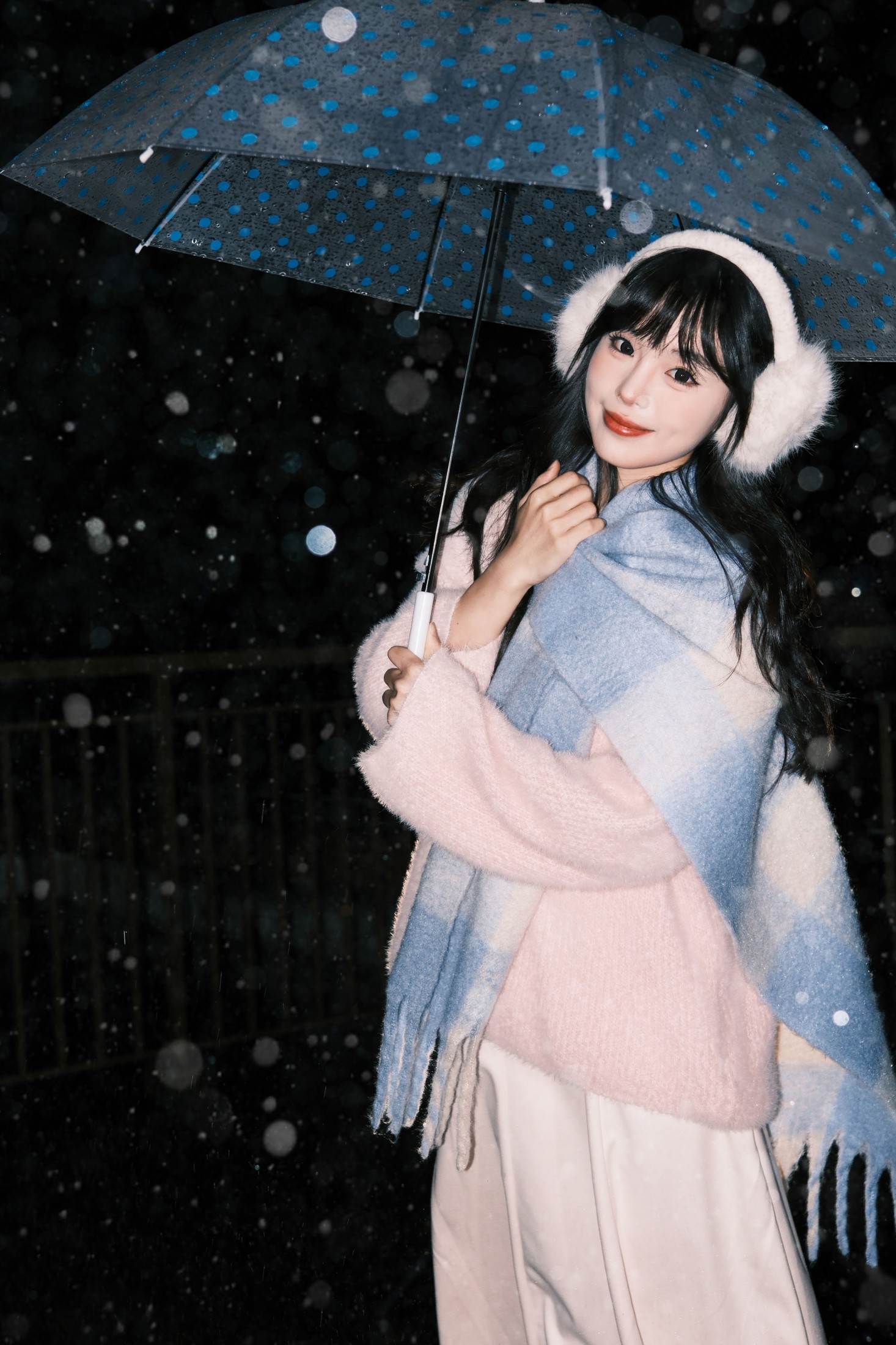 四月泡芙 - 《我在细雨里漫游》[9P]