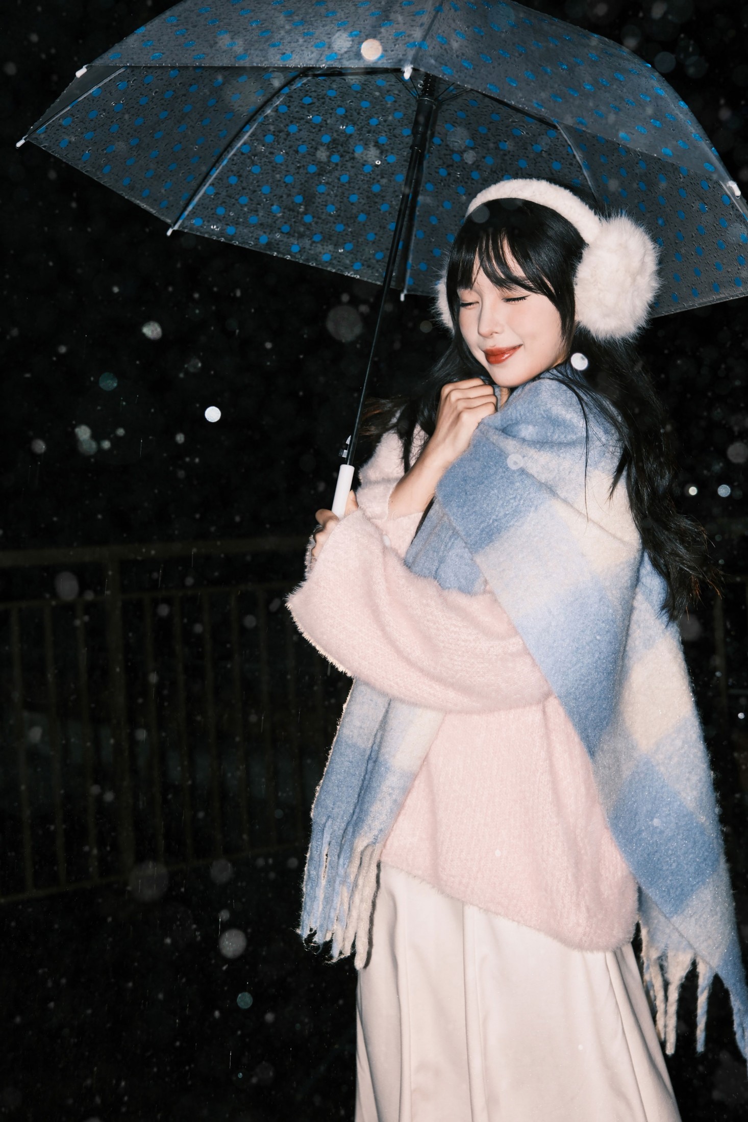 四月泡芙 - 《我在细雨里漫游》[9P]