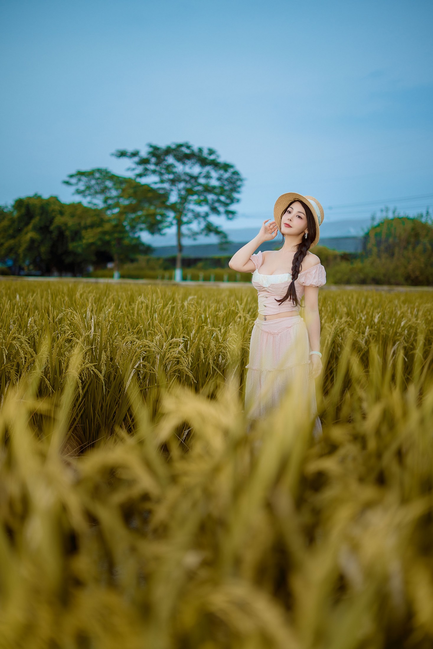 米妮爱美丽 - 《在希望的田野上》[21P]