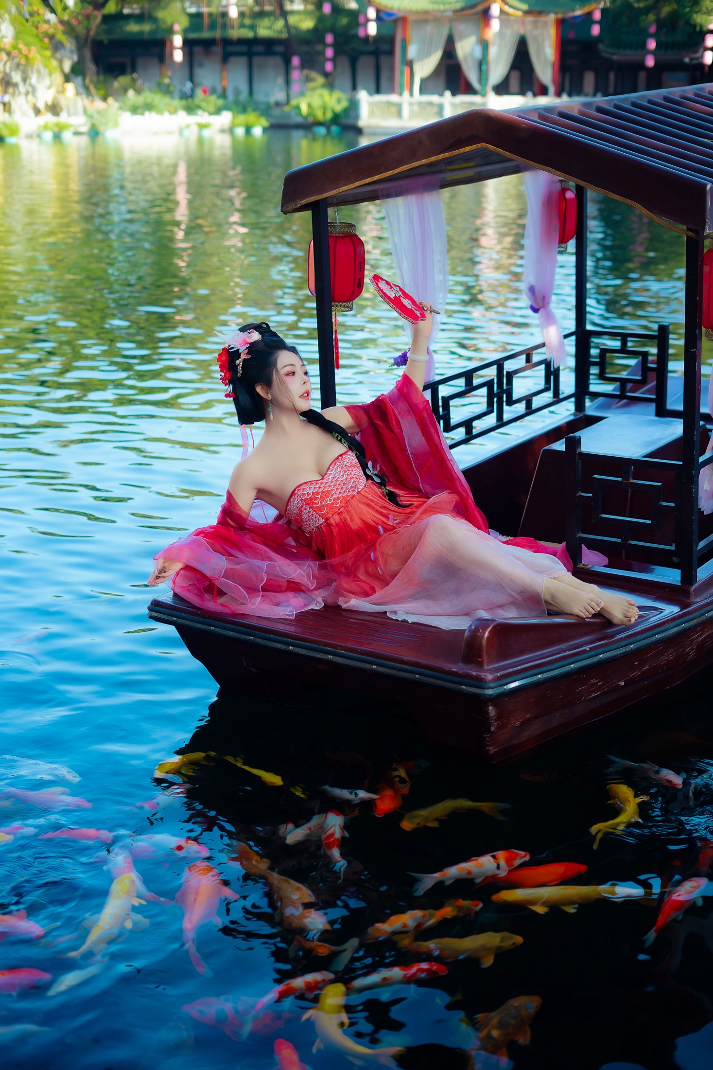 米妮爱美丽 - 《锦鲤汉服美女》[28P]