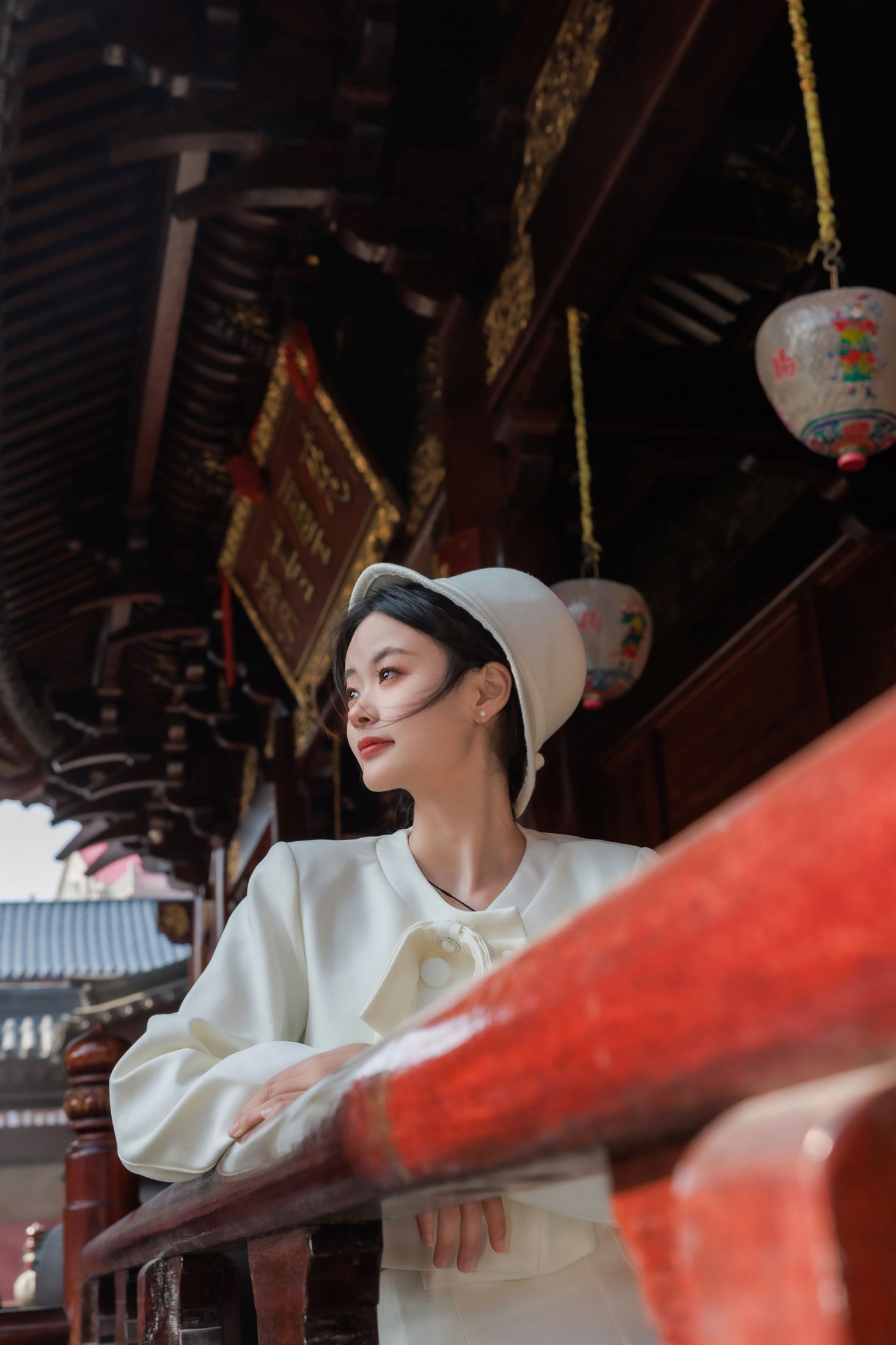 如果笨蛋会发光 - 《檐下听风》[30P]