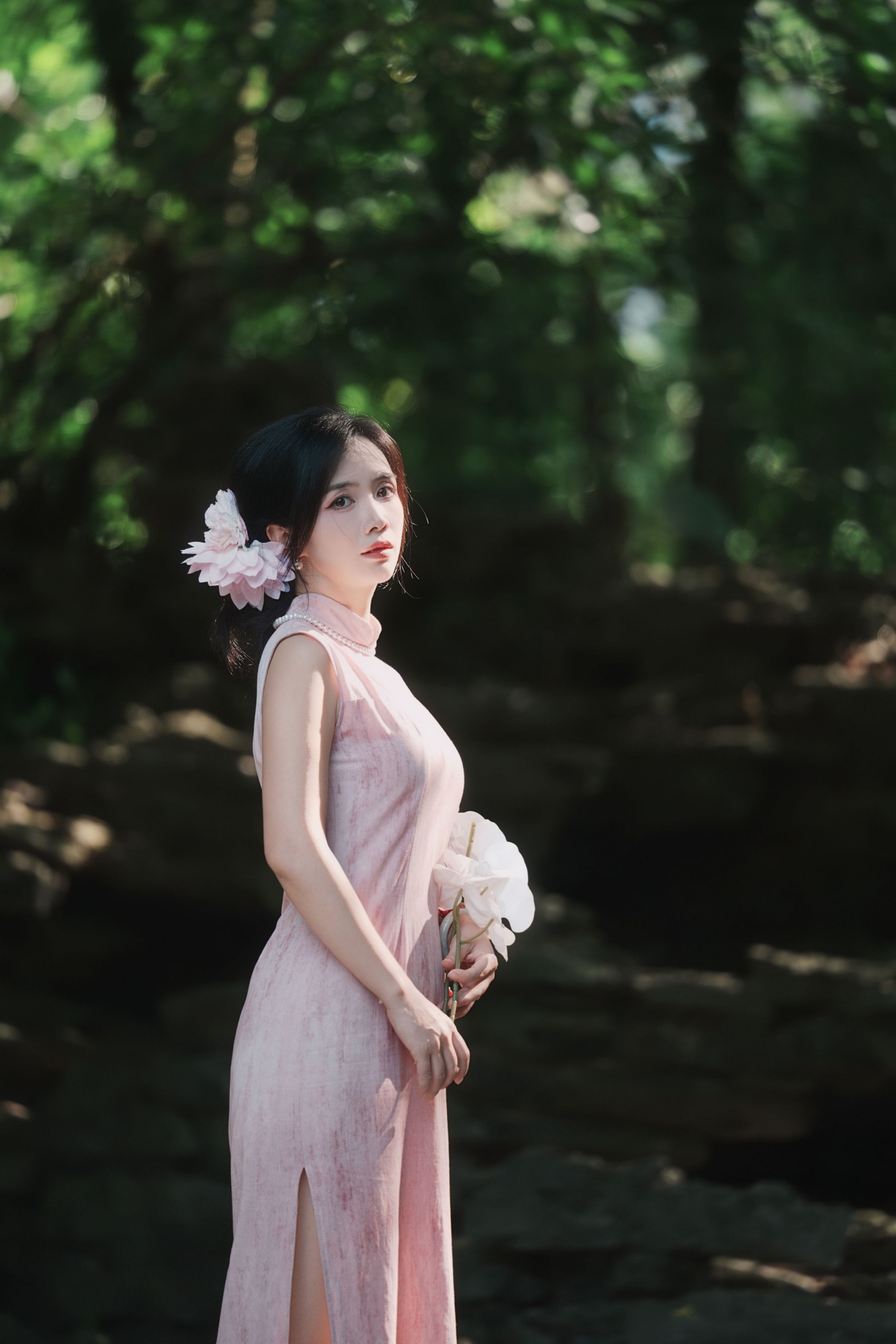 敏敏 - 《粉衣沾露，误入江南旧梦里。》[15P]