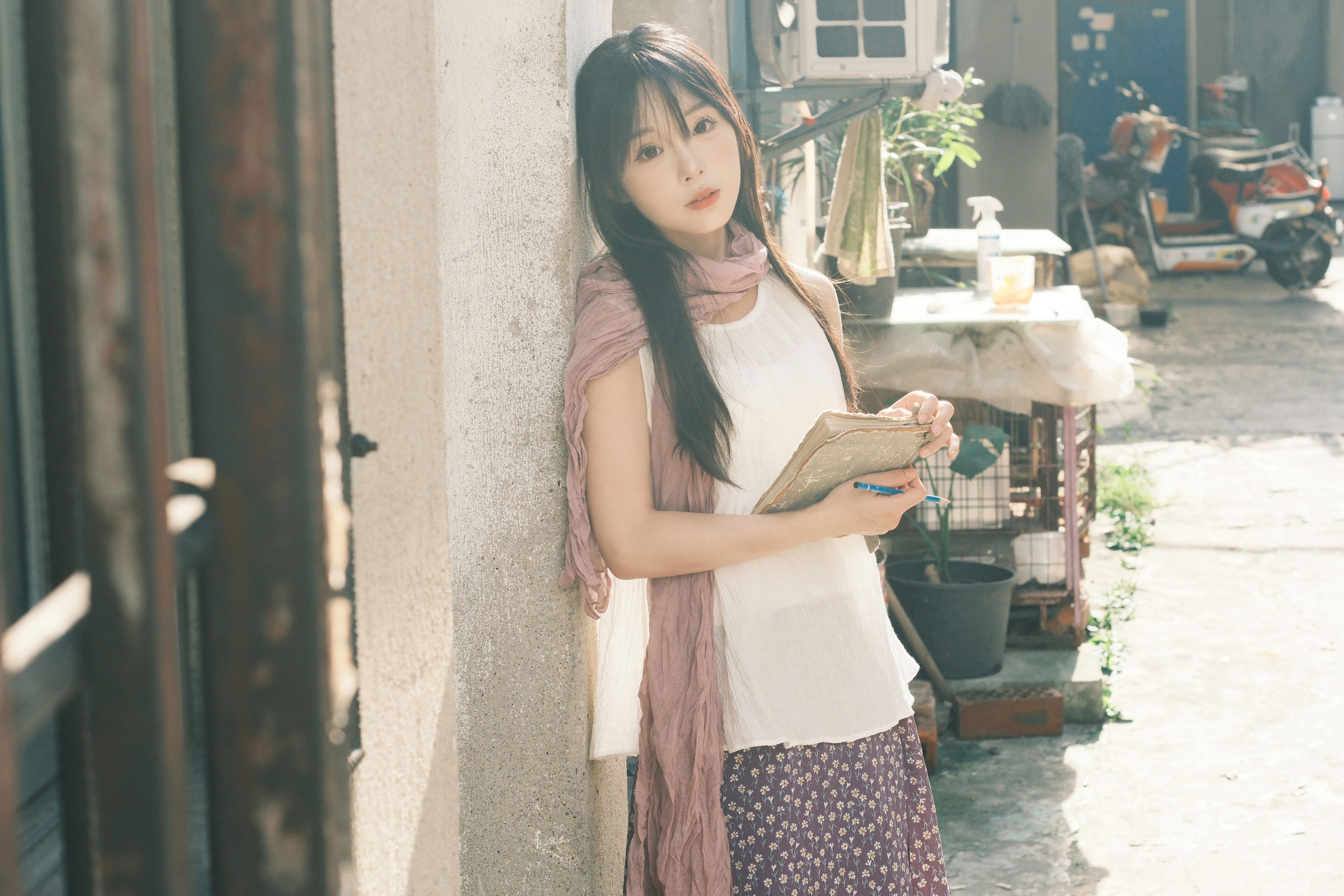 四月泡芙 - 《潺潺流水终于穿过了群山一座座》[12P]