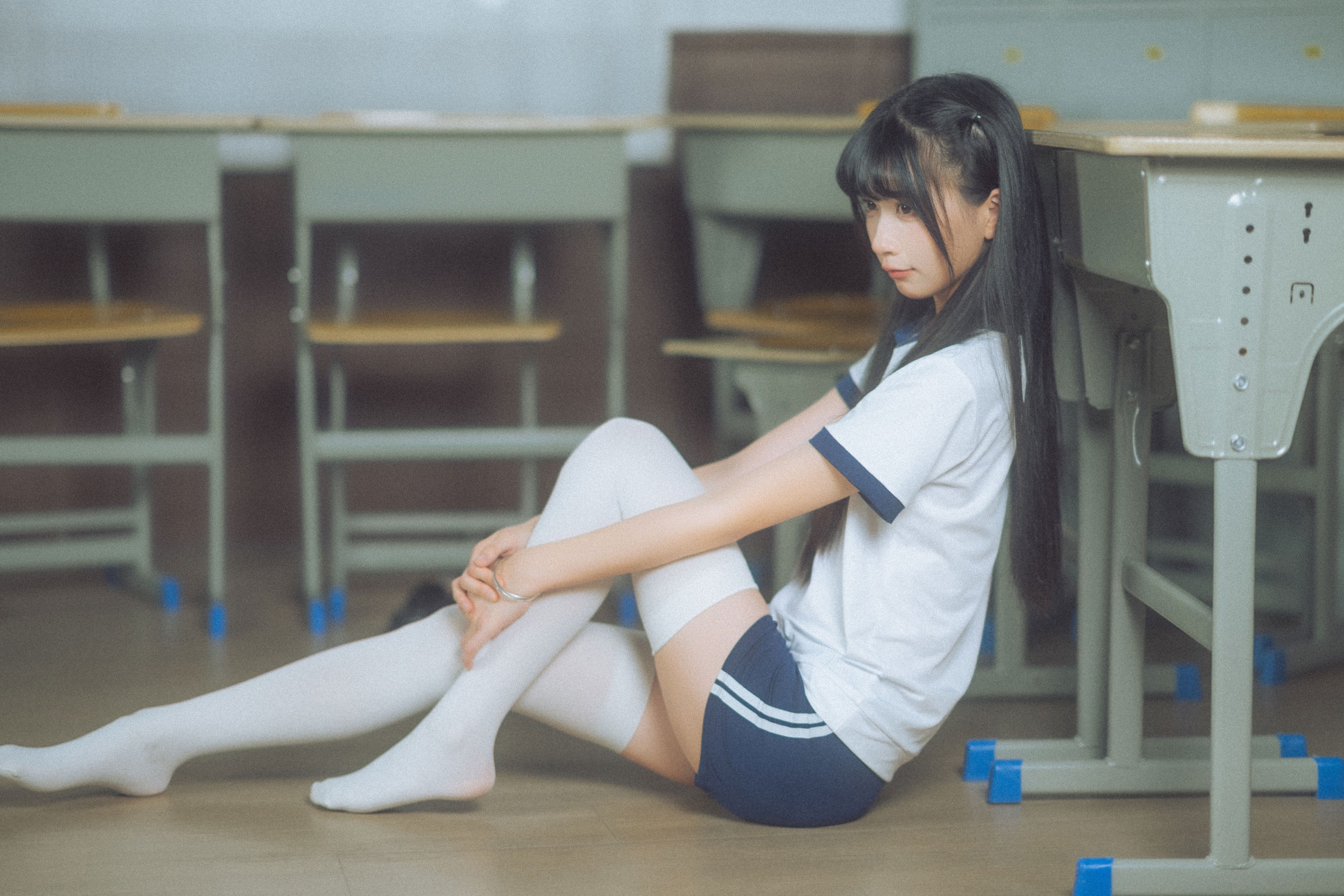 vv大王 - 《体操服》[17P]