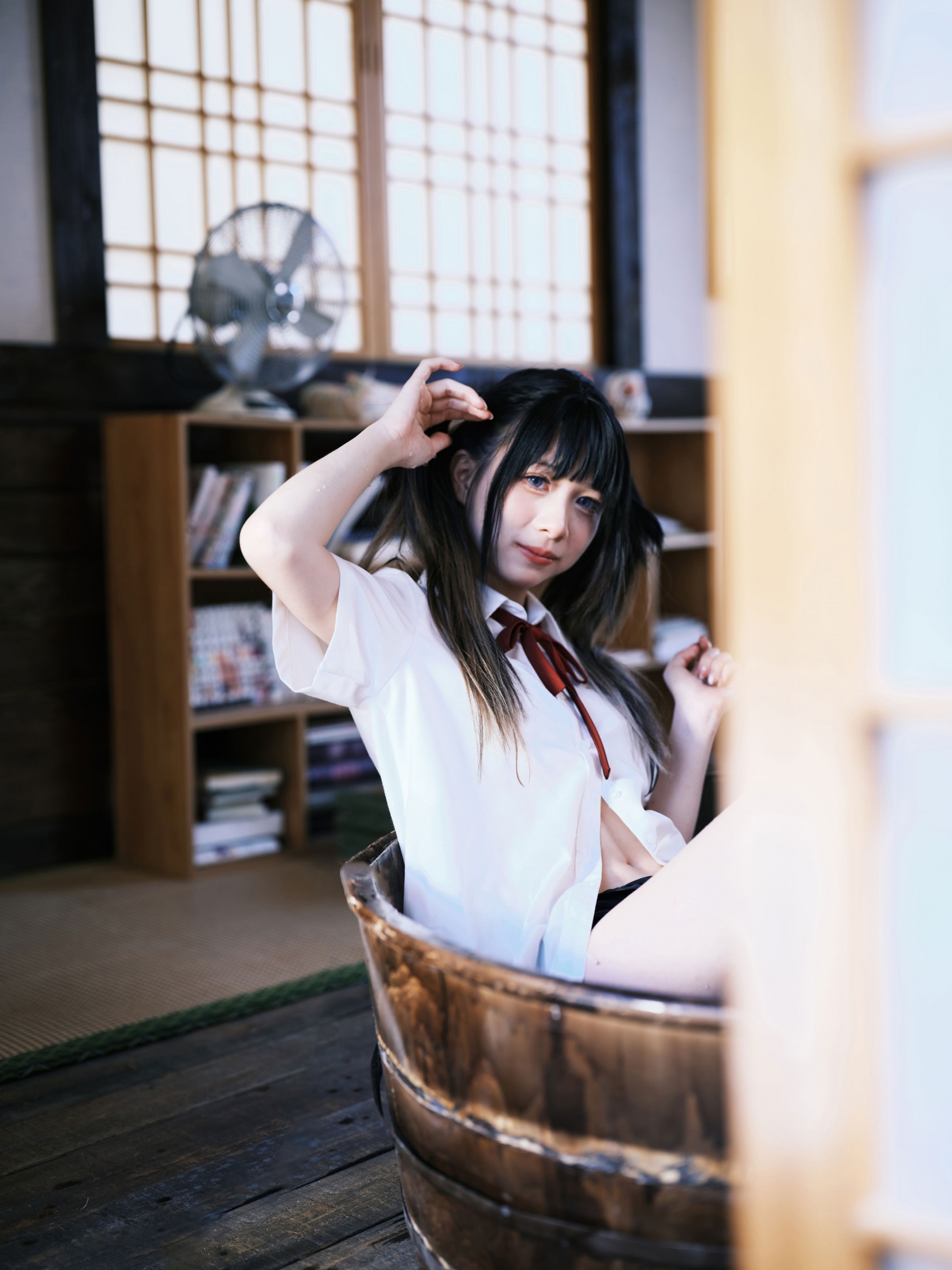 琴玖久 - 《大木盆里的小姑娘》[38P]