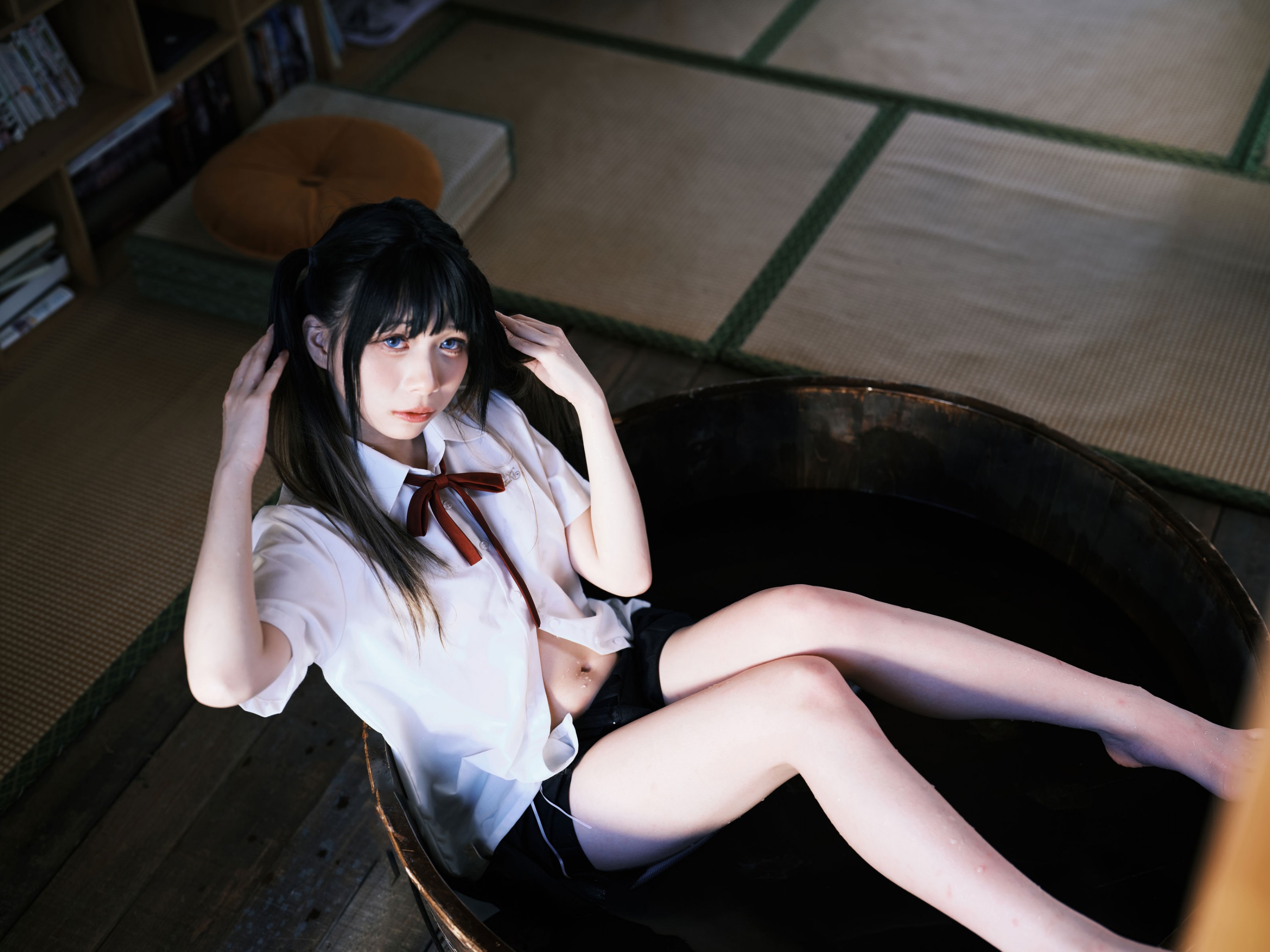 琴玖久 - 《大木盆里的小姑娘》[38P]