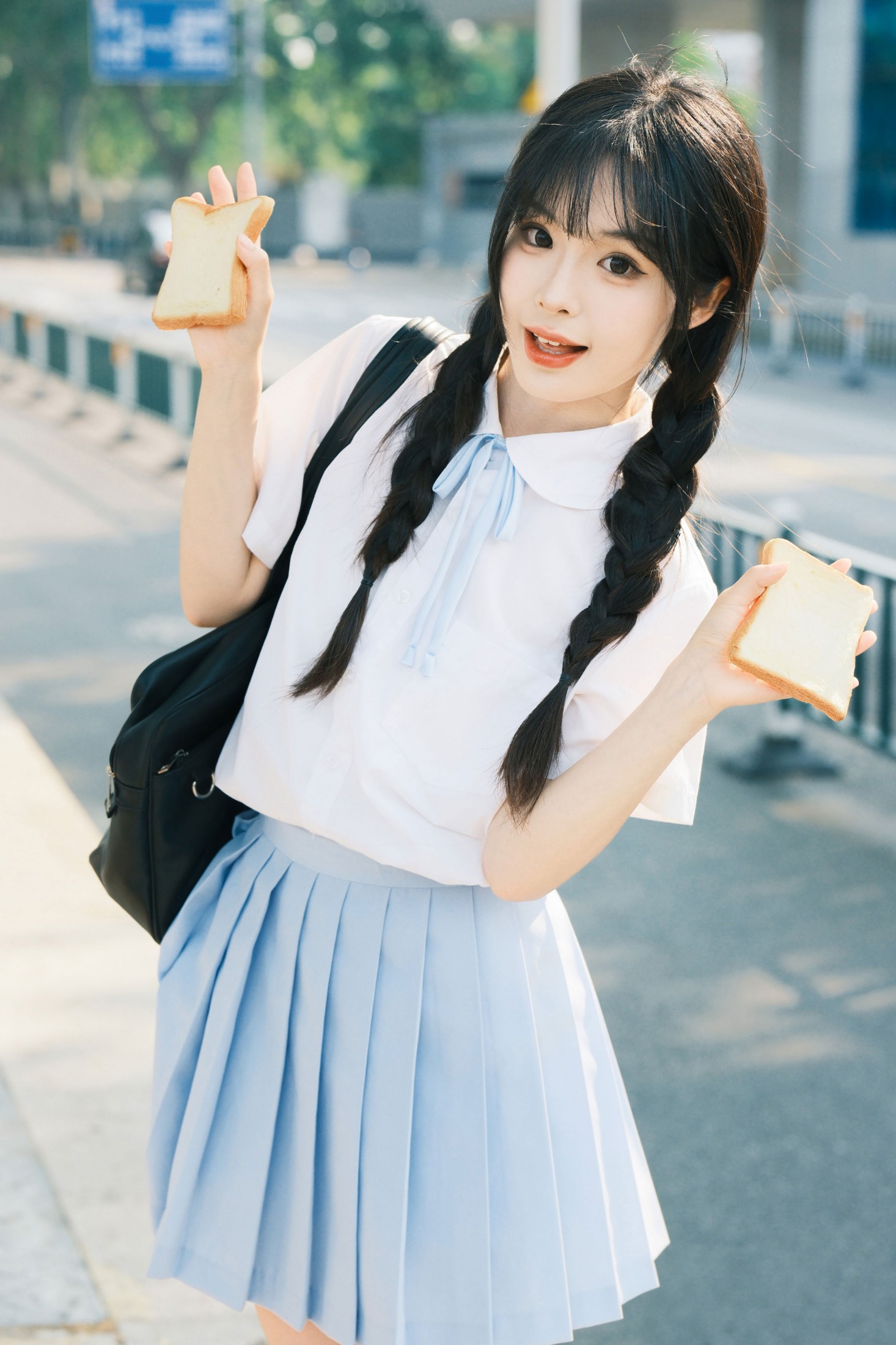 四月泡芙 - 《校服的裙摆》[14P]